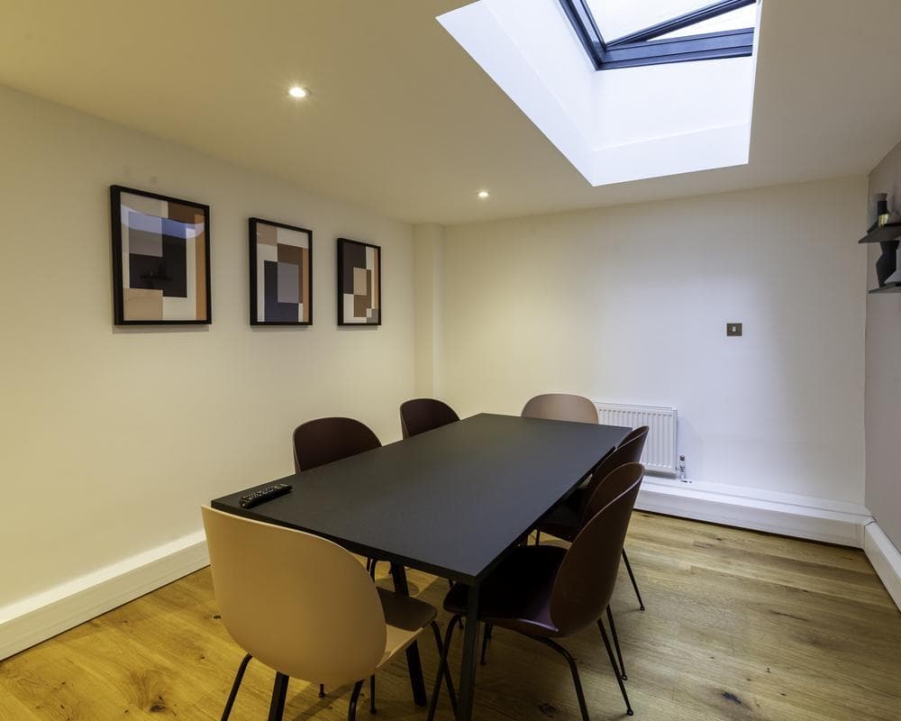 WorkPad, 54 SOUTH MOLTON STREET - MAYFAIR