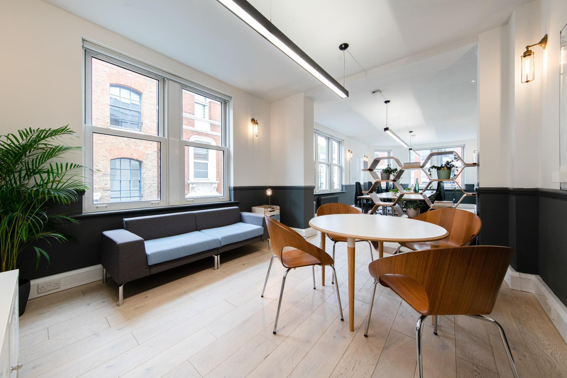 CANVAS 82 Rivington Street