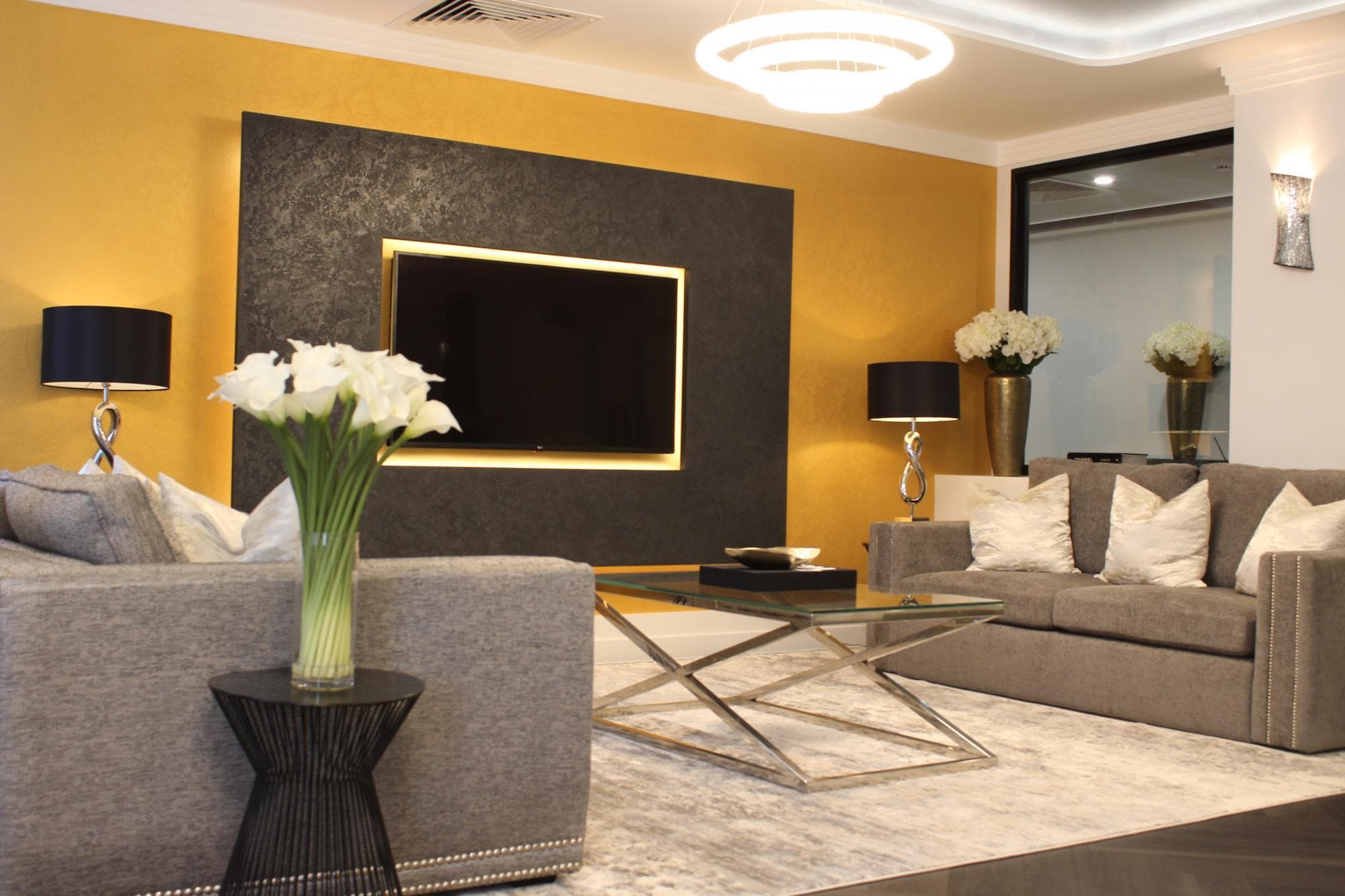 One Avenue Group North Row