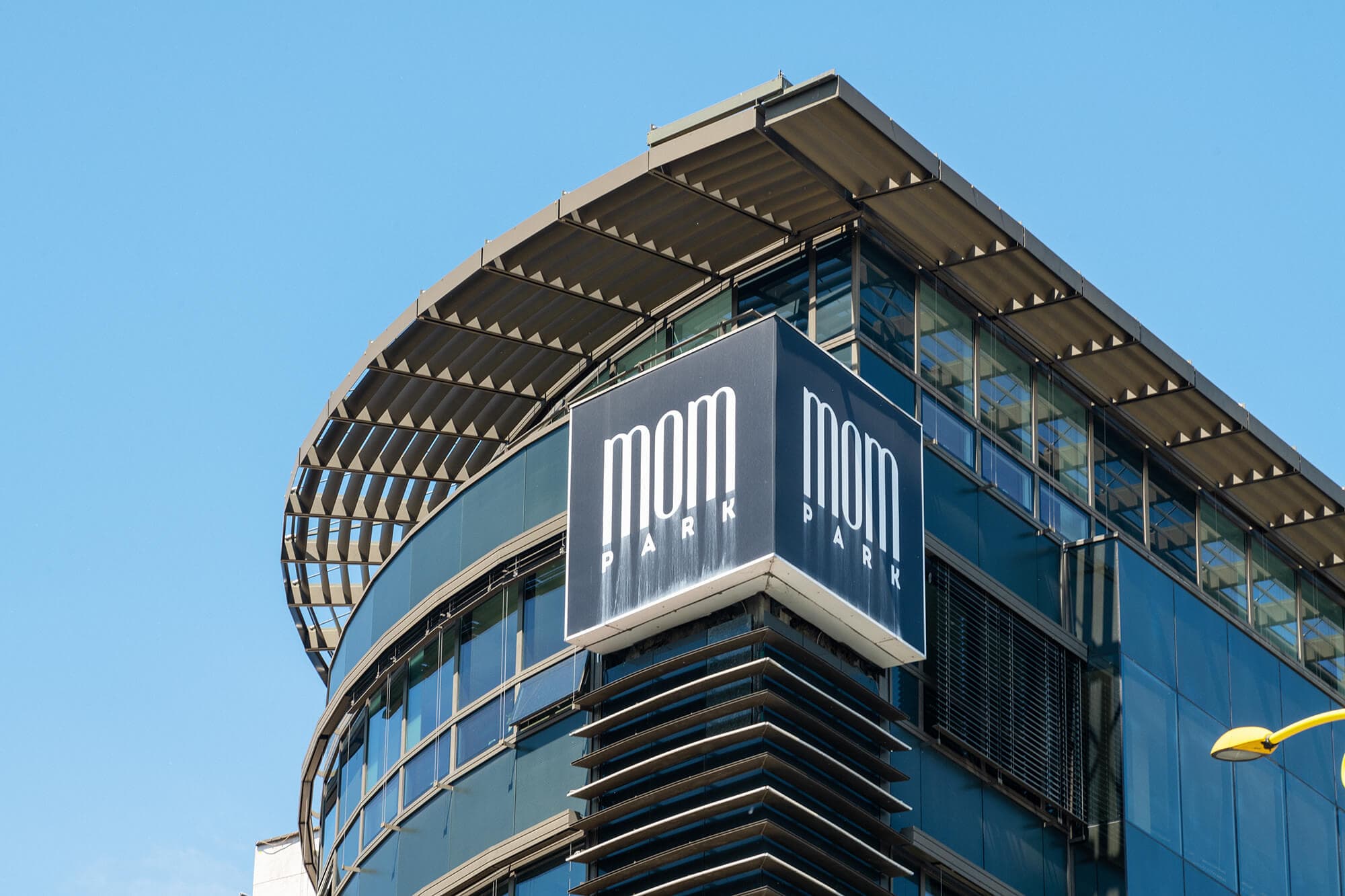 House of Business MOM Park