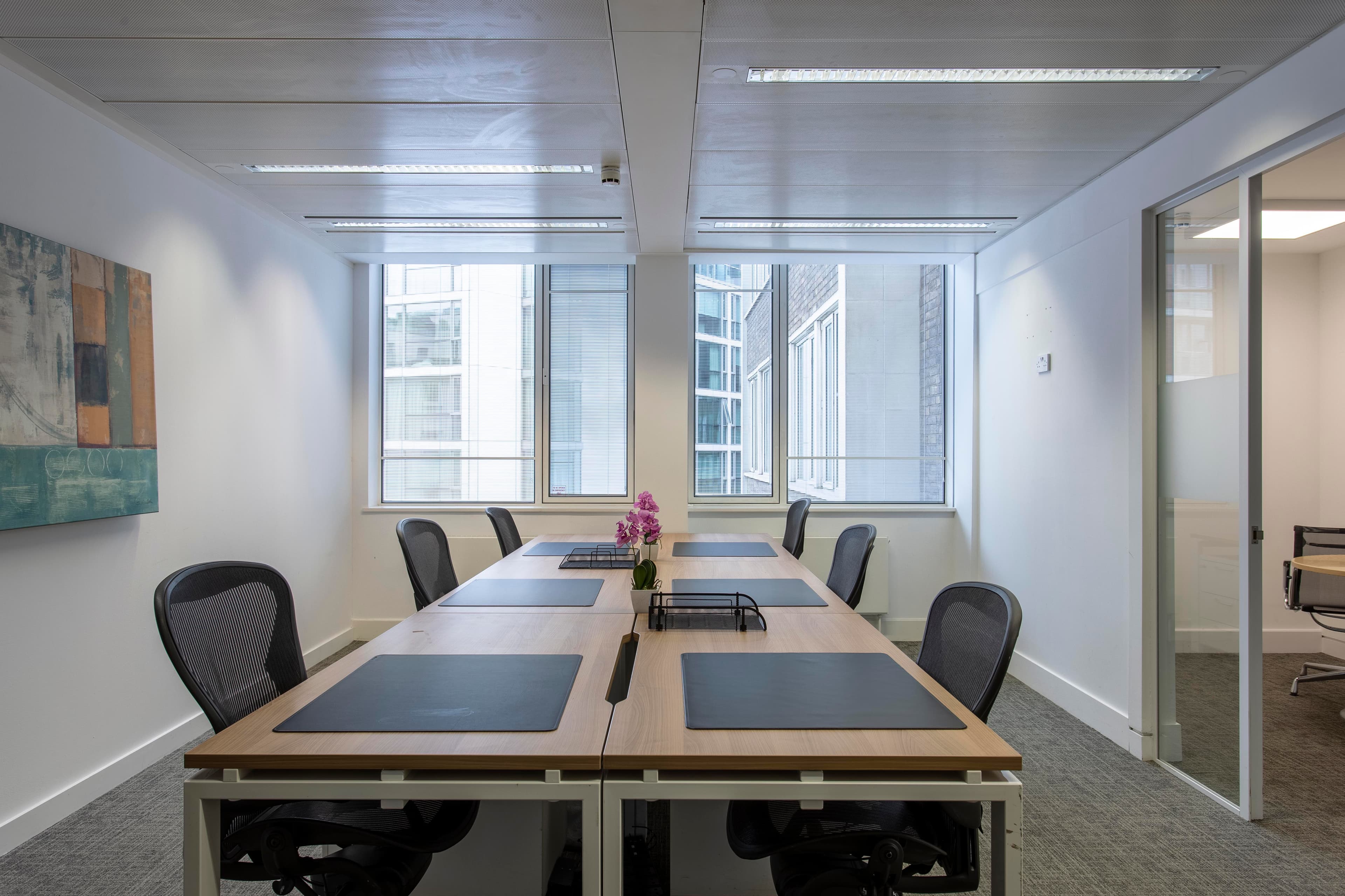 Bourne Offices - 1 Knightsbridge Green