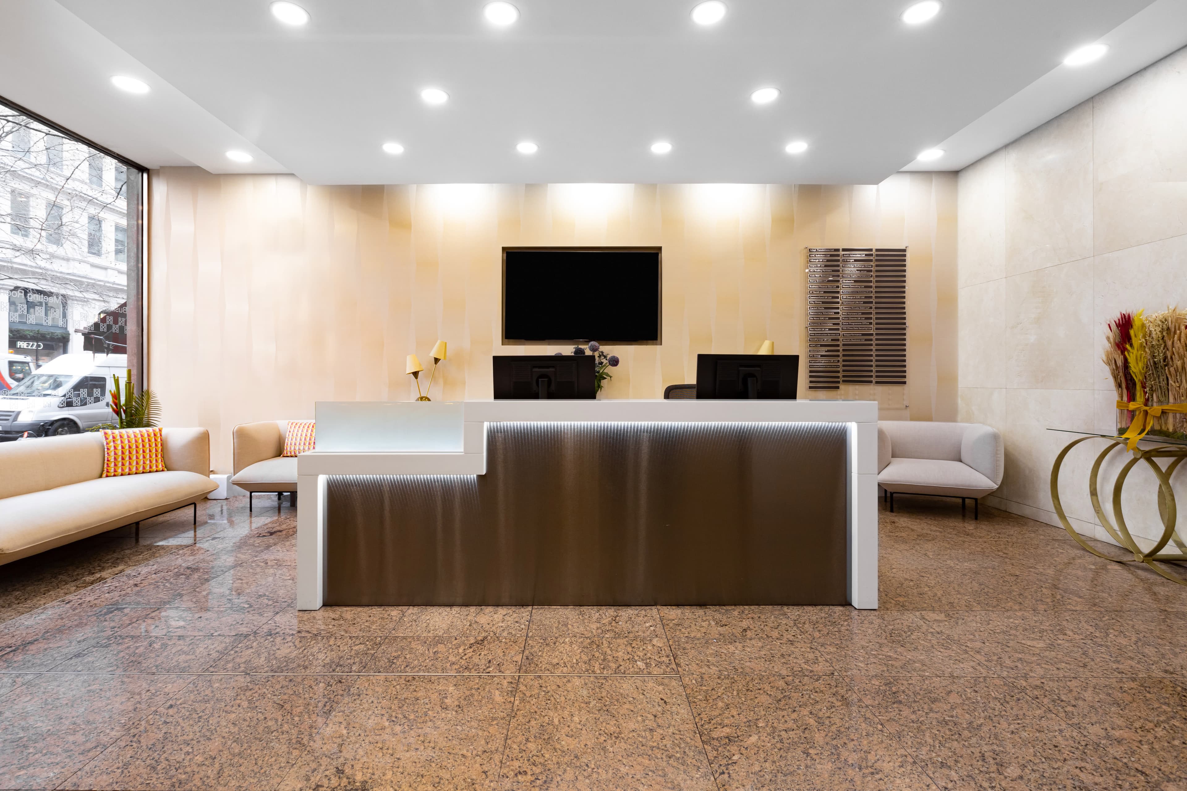 Regus - Trafalgar Square