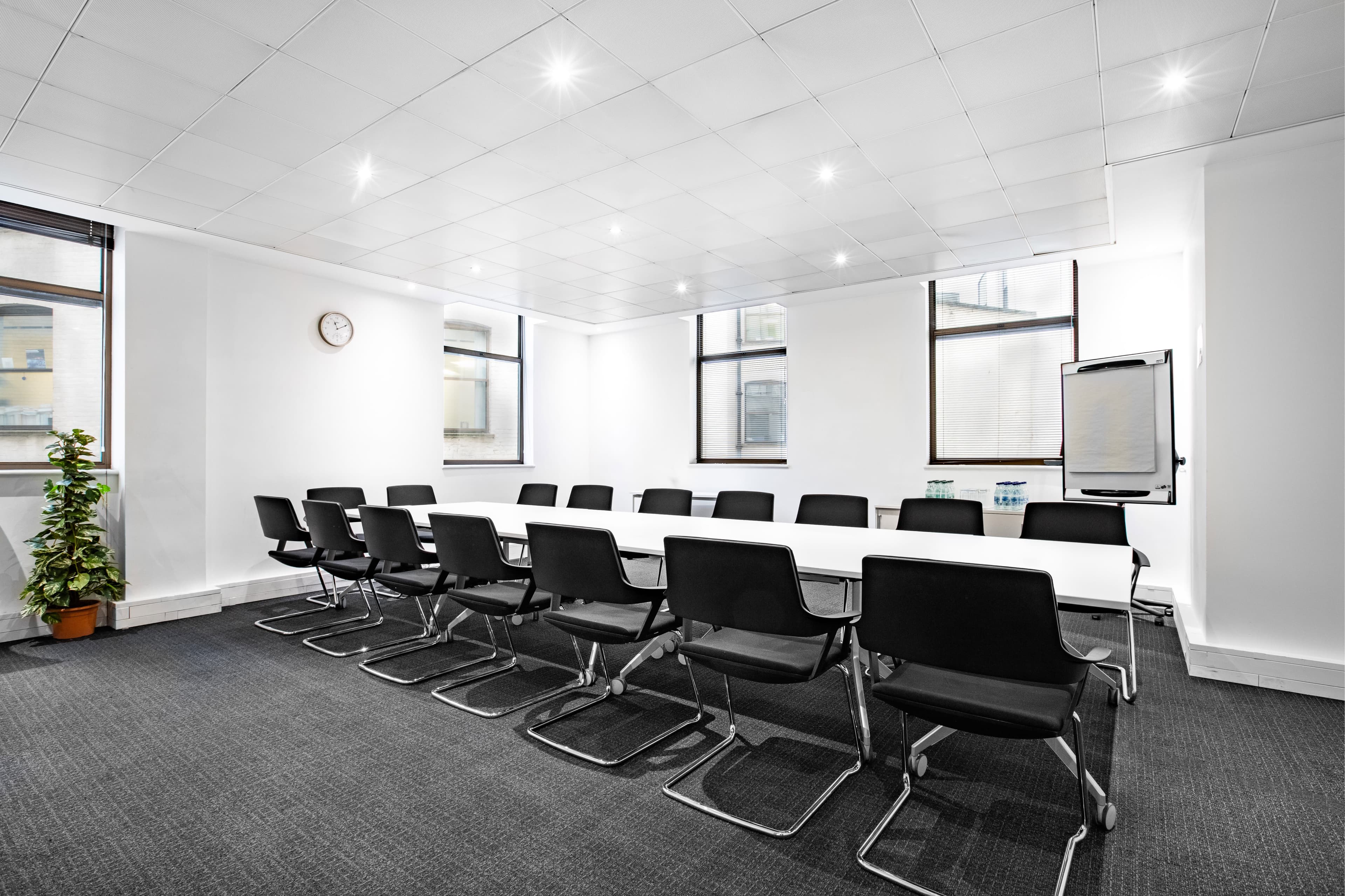 Regus - Trafalgar Square