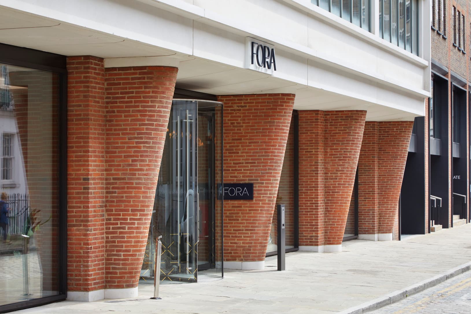 Fora Spitalfields - Folgate Street
