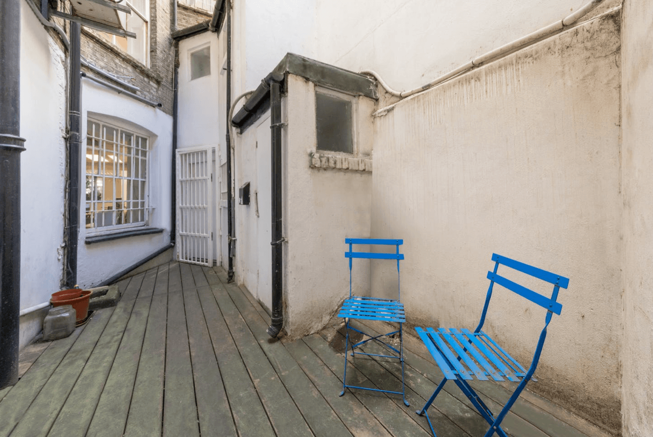 LDG - 33 Newman Street