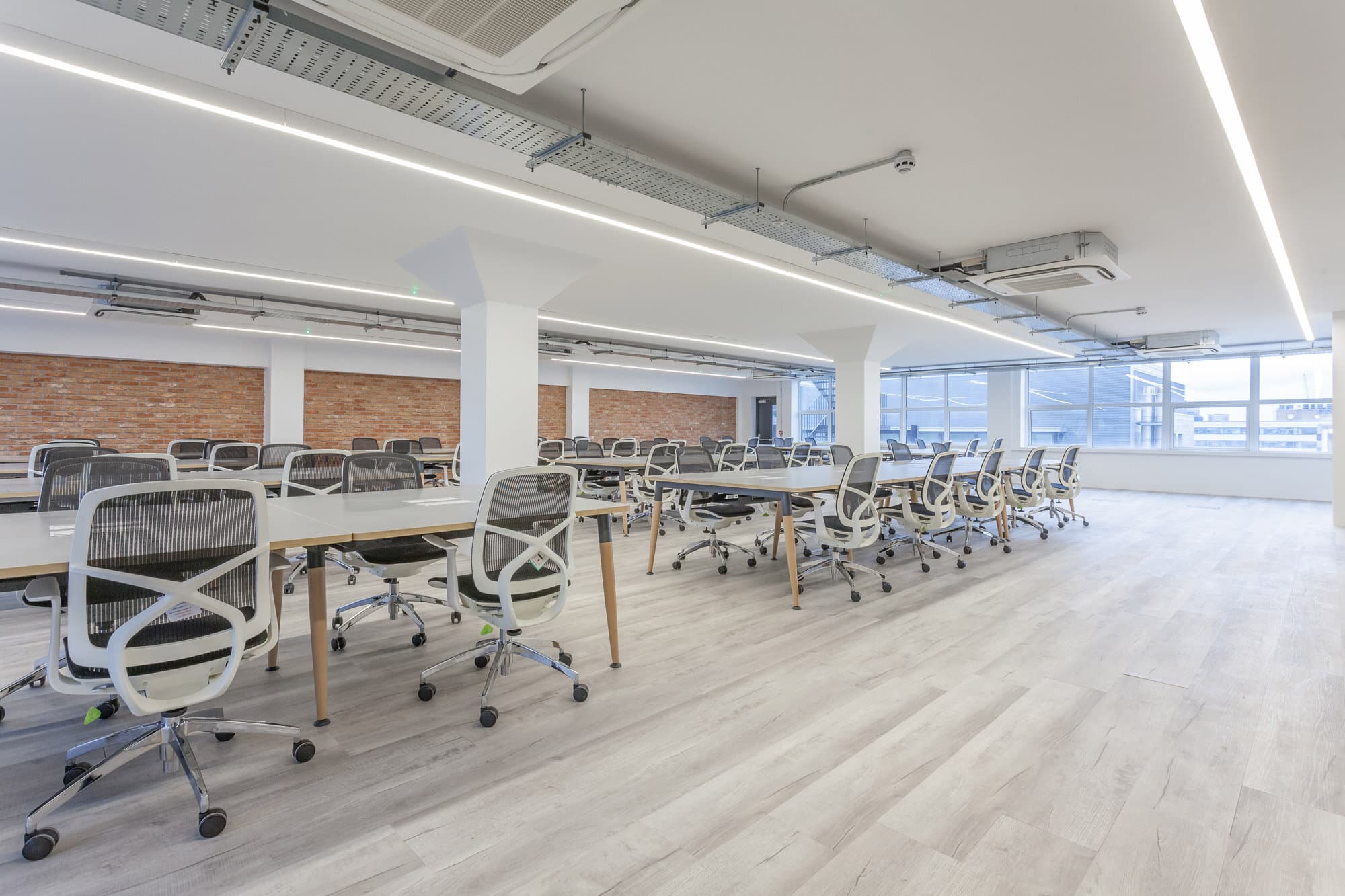 Business Cube - 14 Bonhill Street