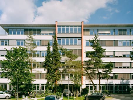 Regus Dornhofstraße 34