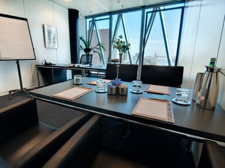 Regus Westhafenplatz 1