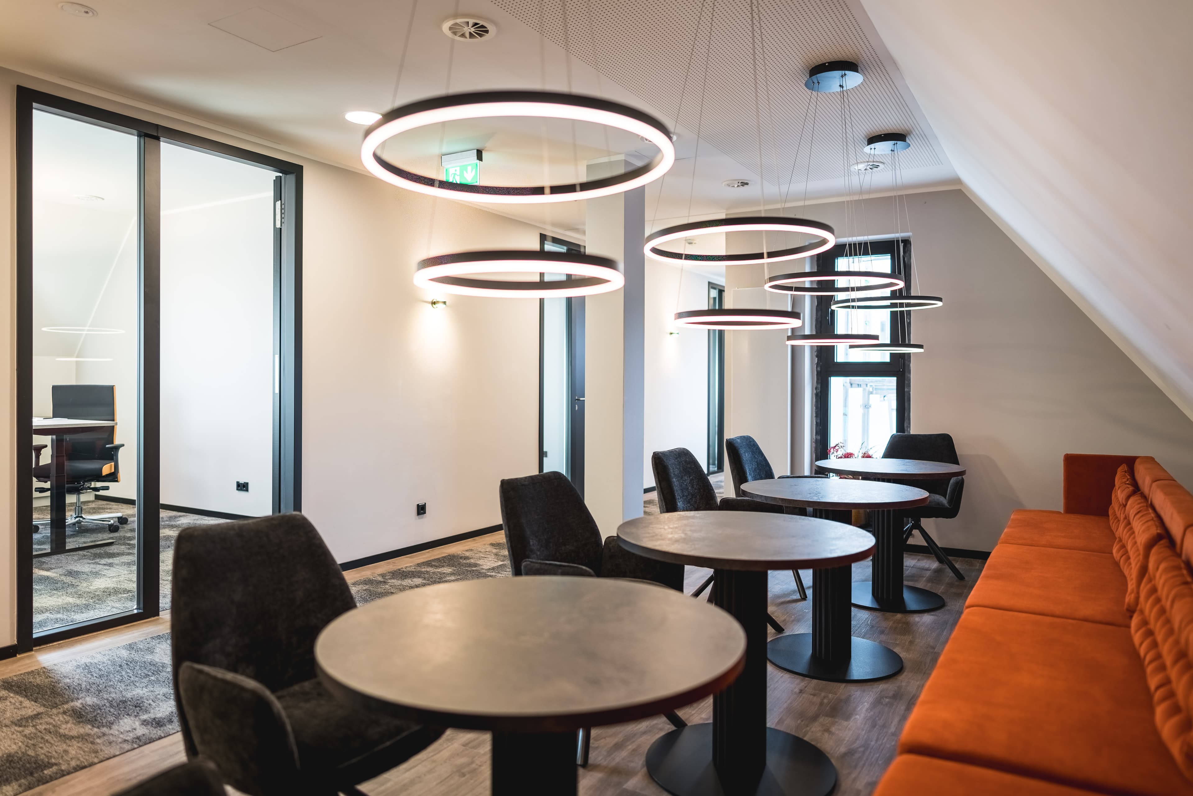 CS Business Center, Hohe Bleichen 22