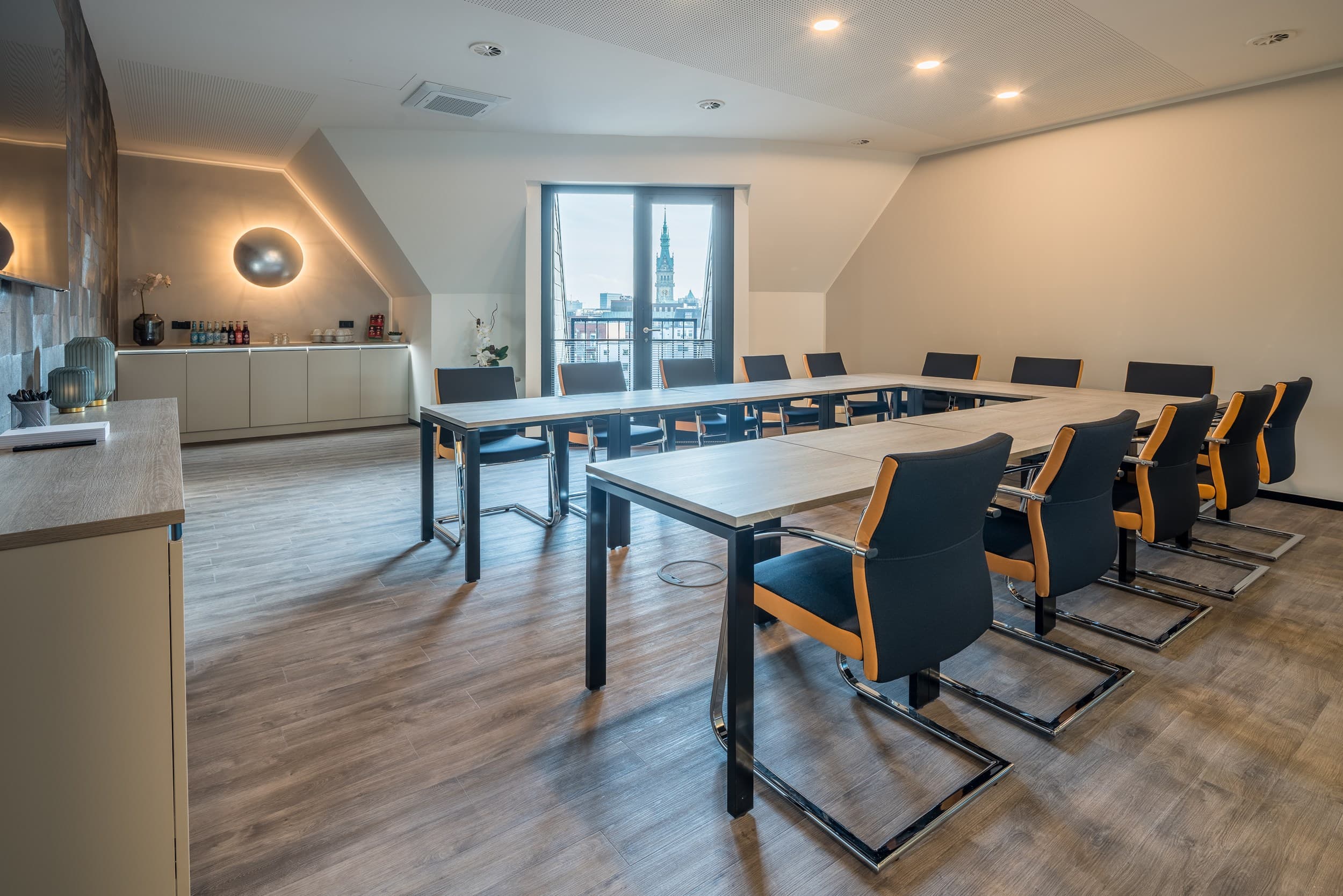 CS Business Center, Hohe Bleichen 22