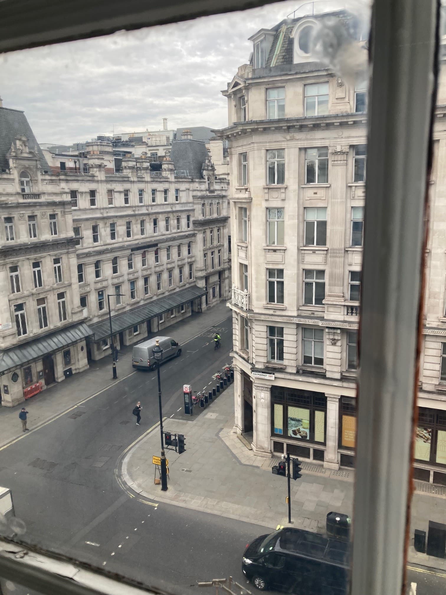 One Avenue Group Managed  - Kings House