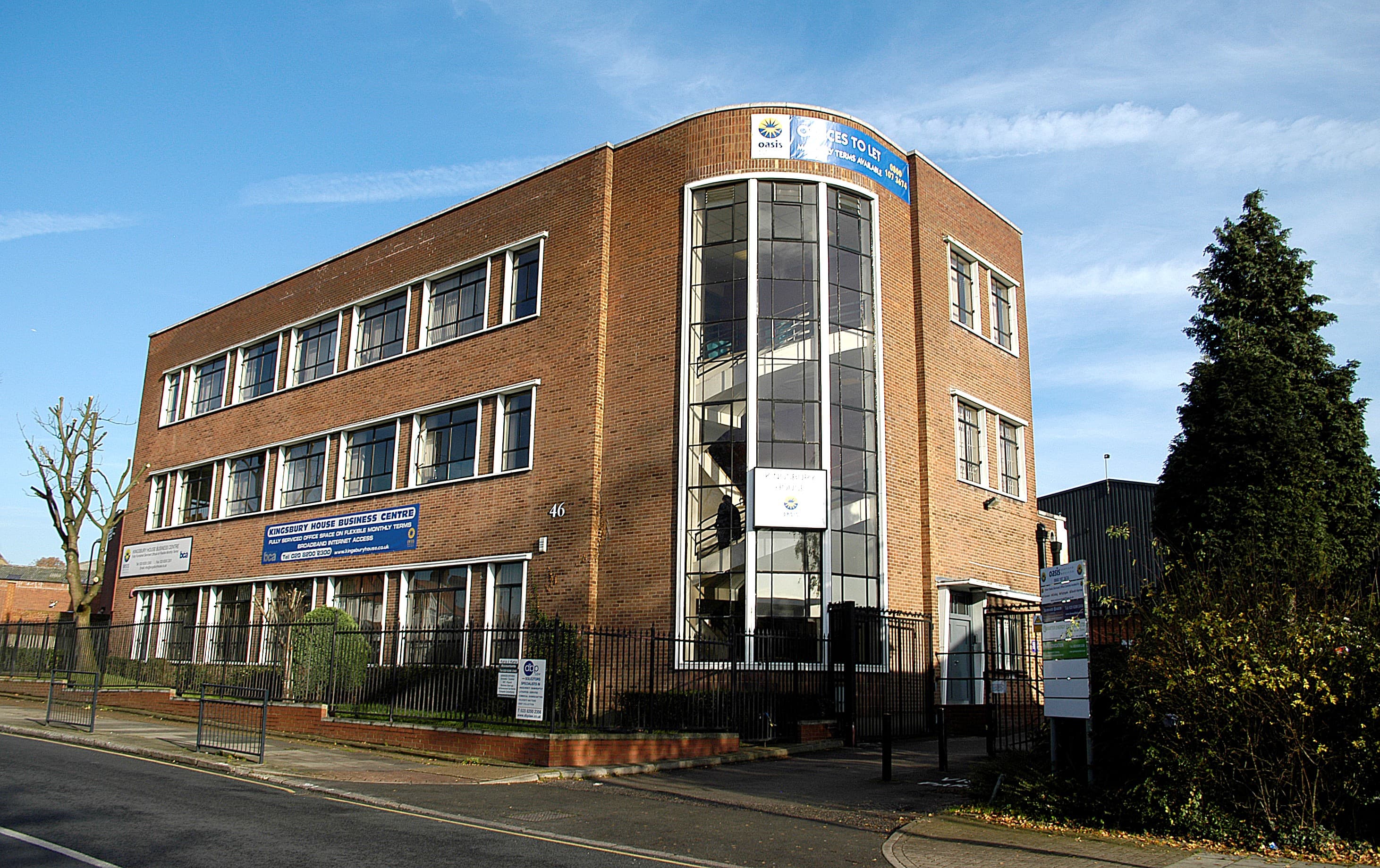 Oasis - Kingsbury