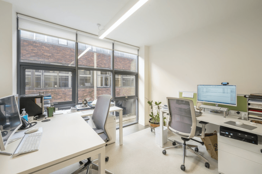 LDG - 16 Huntsworth Mews
