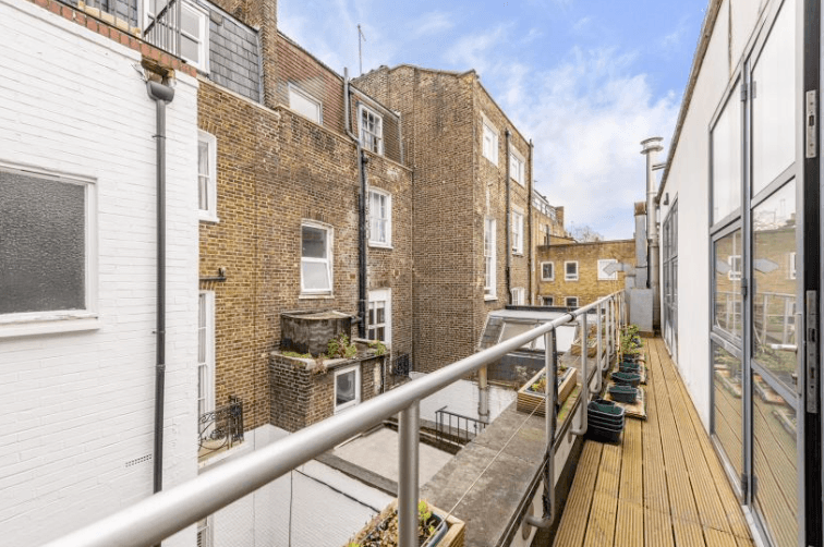 LDG - 16 Huntsworth Mews