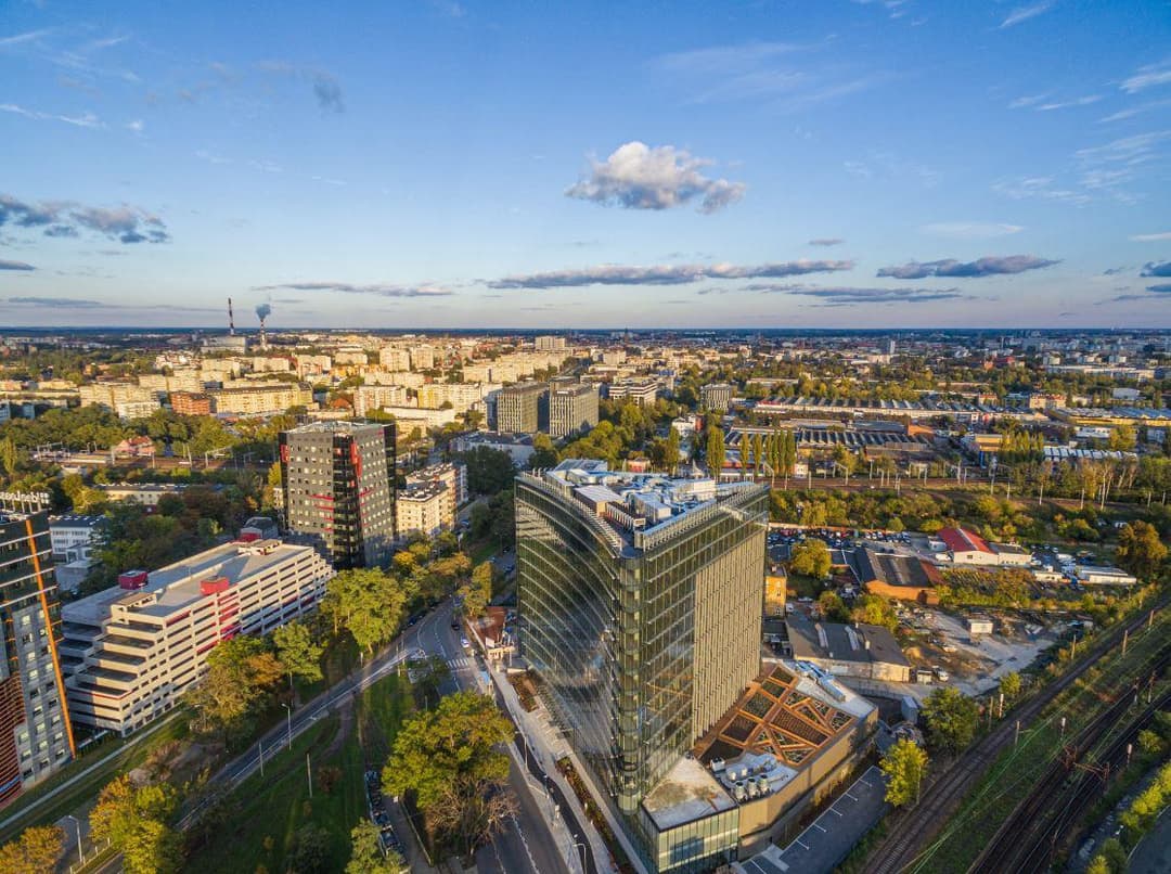 Biznes Zone - Carbon Tower