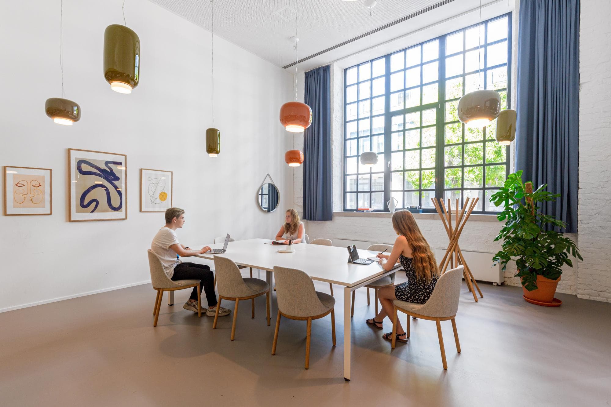 Spaces WhiteHouse