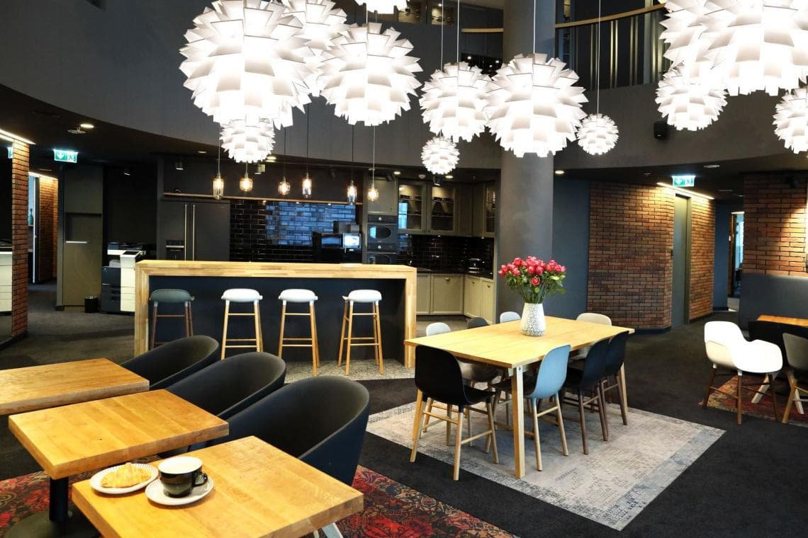 Zebra Black beIN Offices powered by BiznesHub