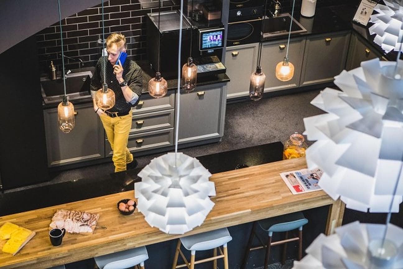 Zebra Black beIN Offices powered by BiznesHub