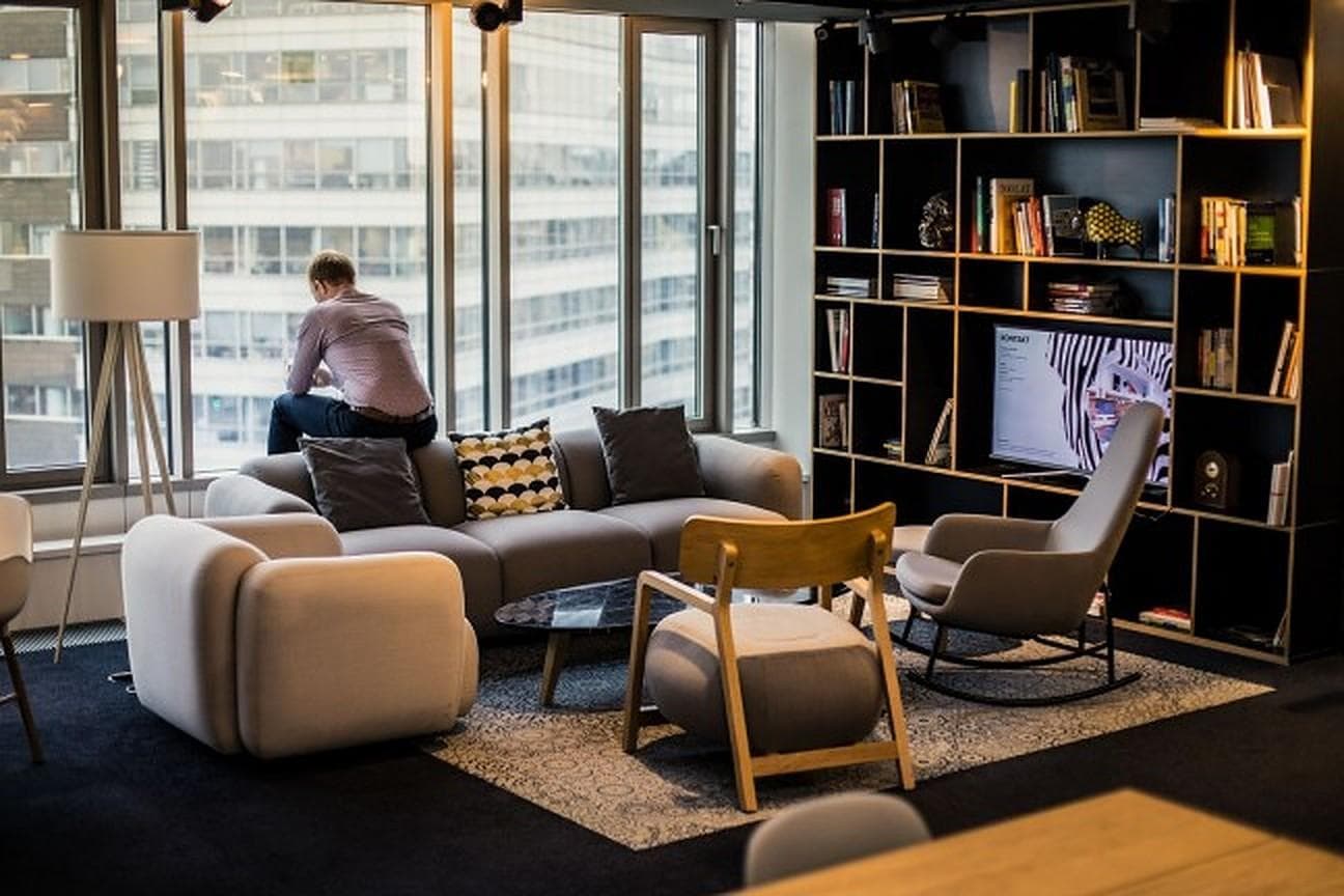 Zebra Black beIN Offices powered by BiznesHub