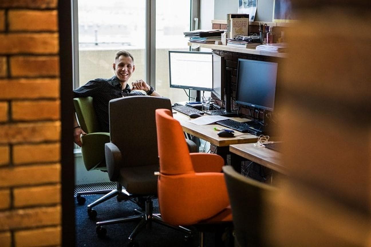 Zebra Black beIN Offices powered by BiznesHub