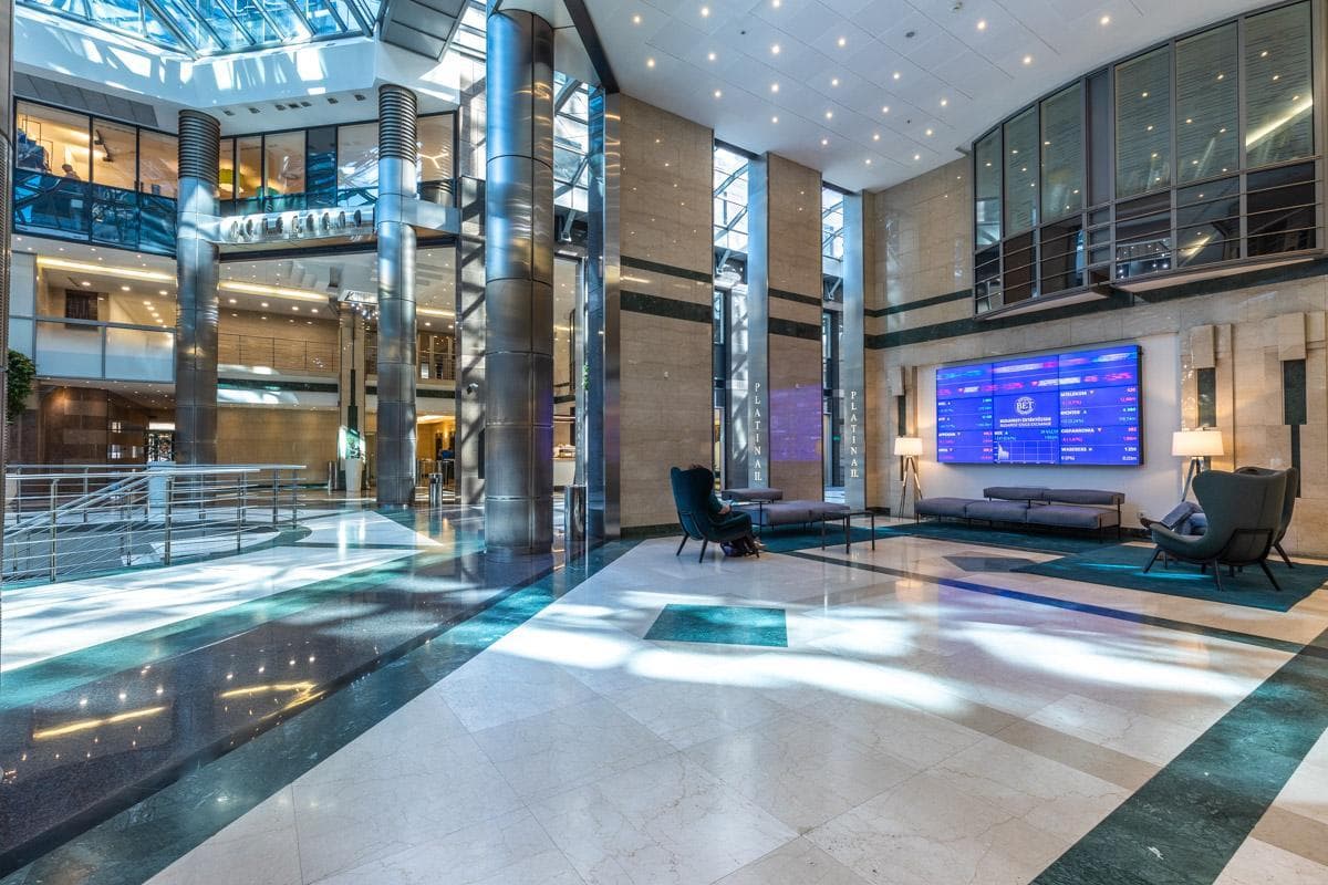 HOUSE OF BUSINESS BANK CENTER