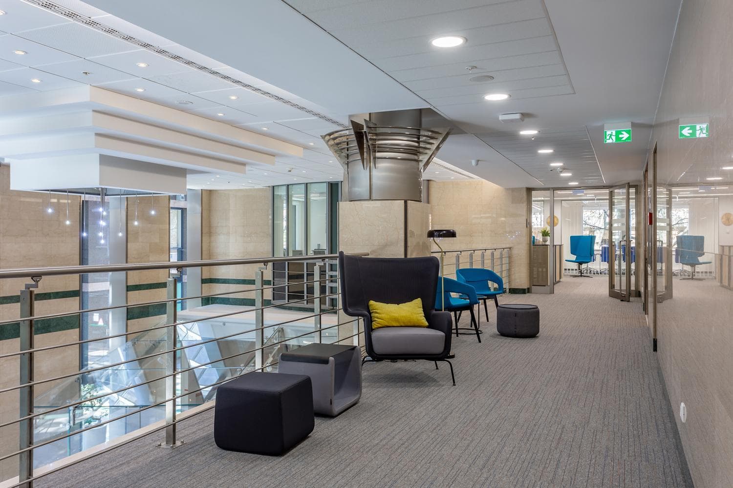 HOUSE OF BUSINESS BANK CENTER