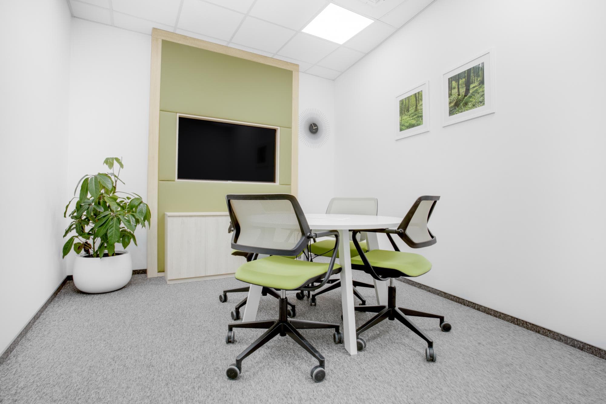 Regus Witosa Point