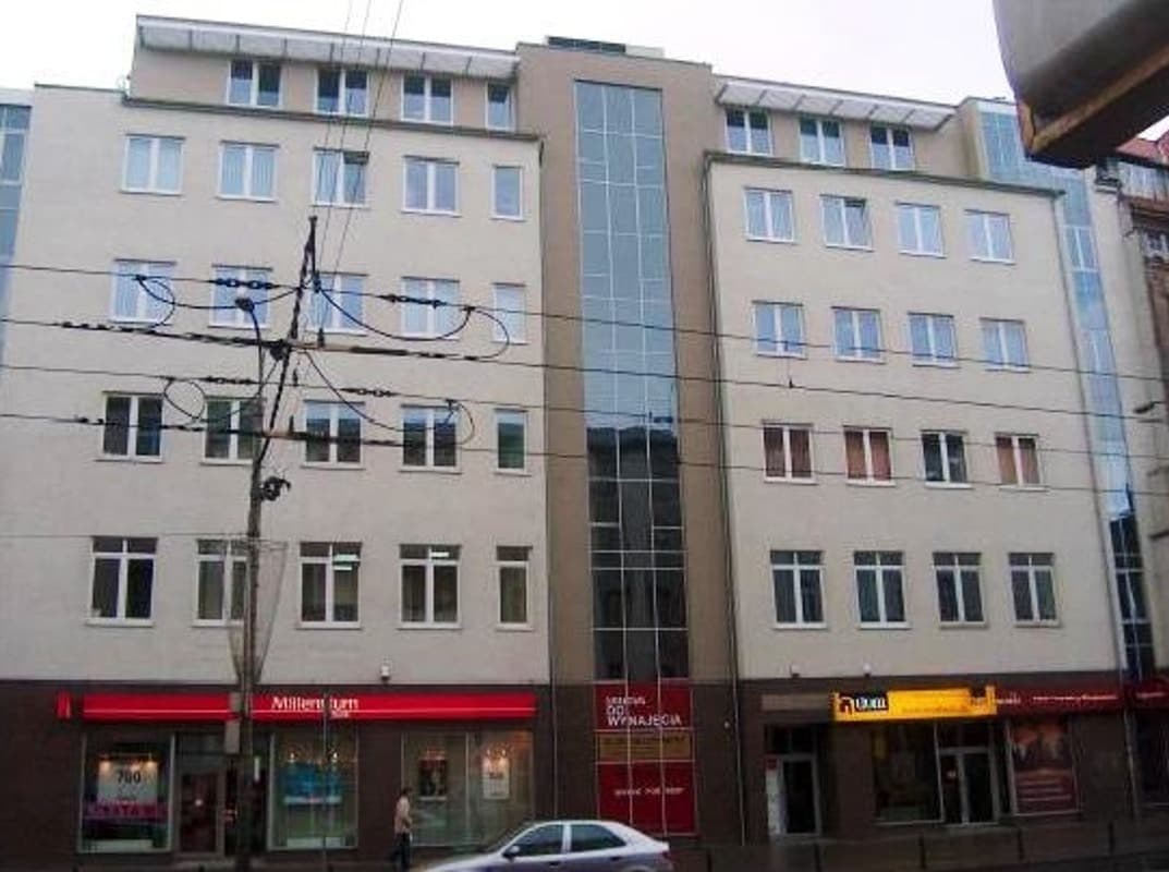Piłsudskiego 49-51