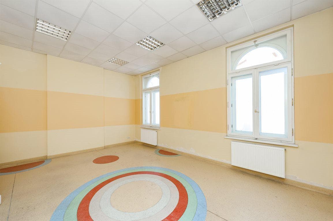 Karmelicka 27