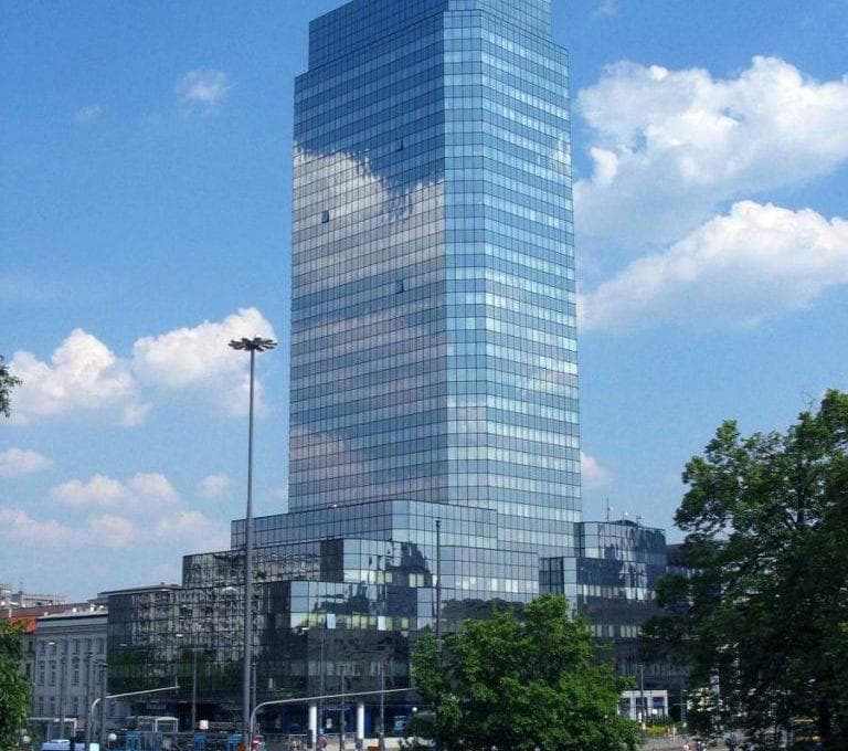 Blue Tower / Błękitny Wieżowiec