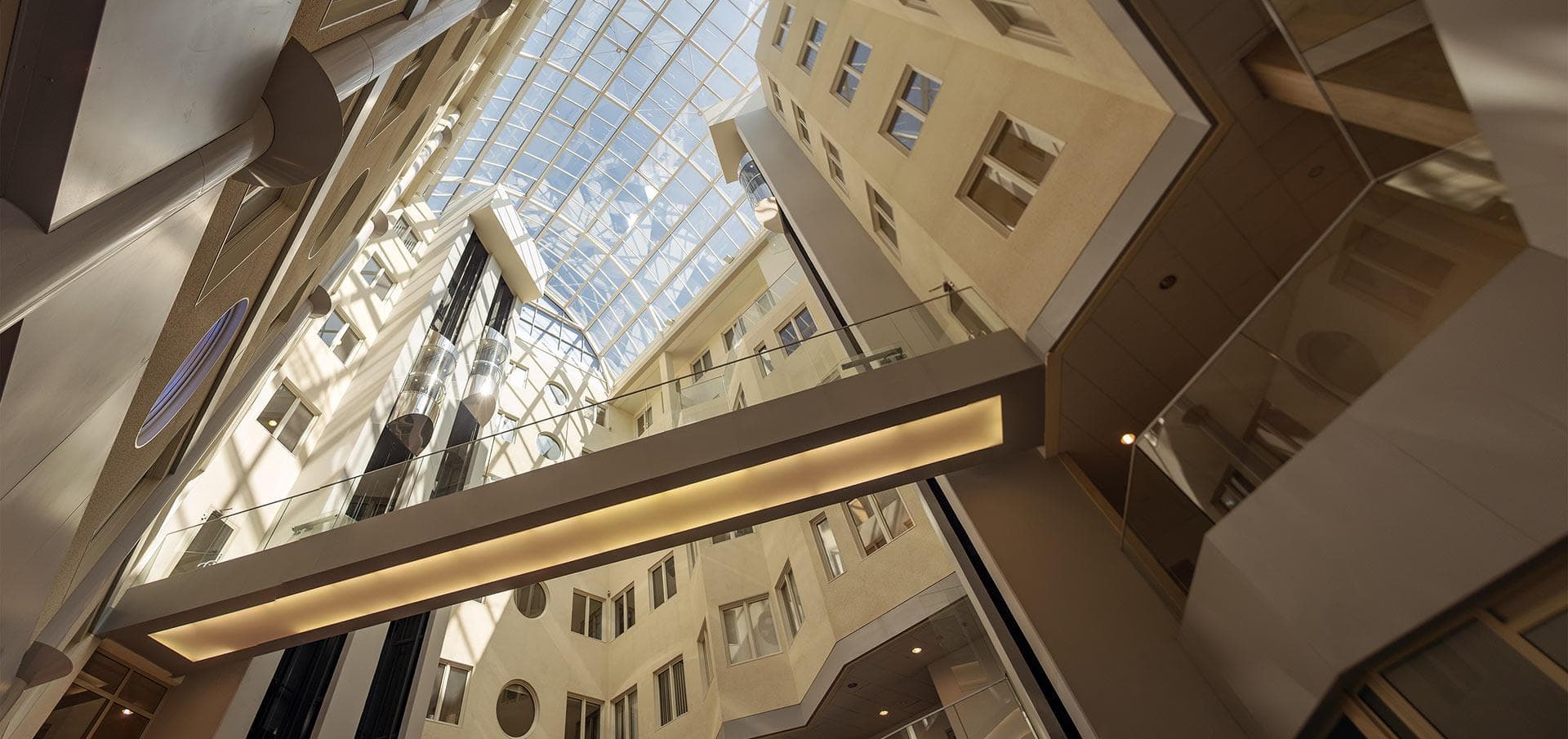 Atrium Plaza