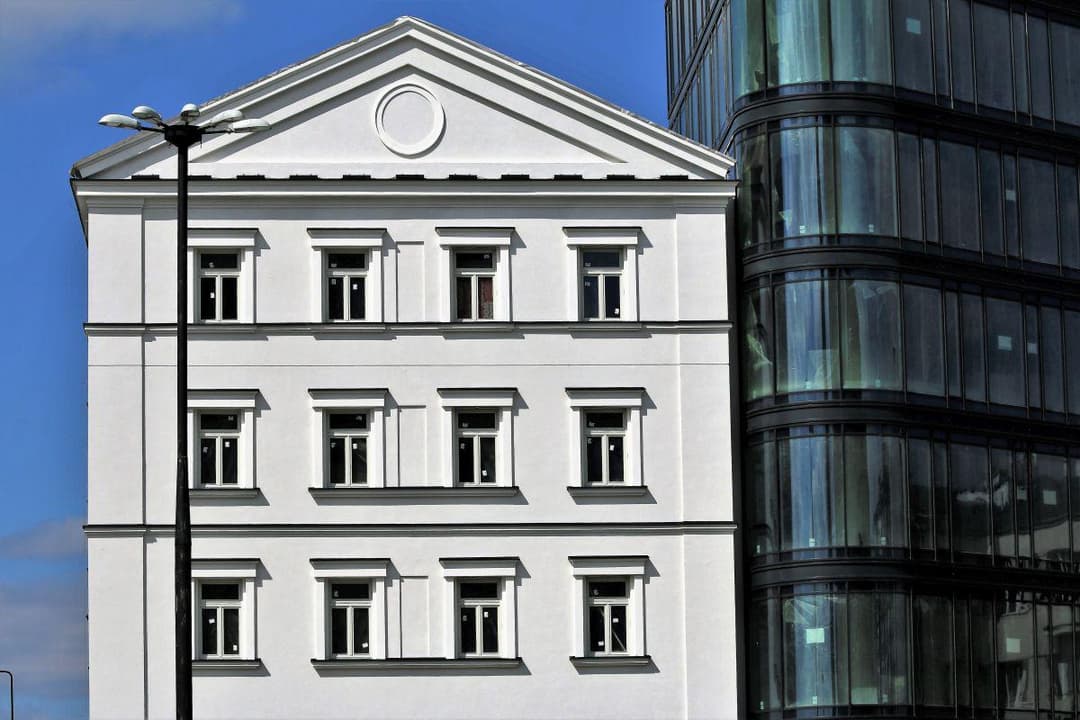 Zabytkowa Kamienica Mieszkalna Polna Corner