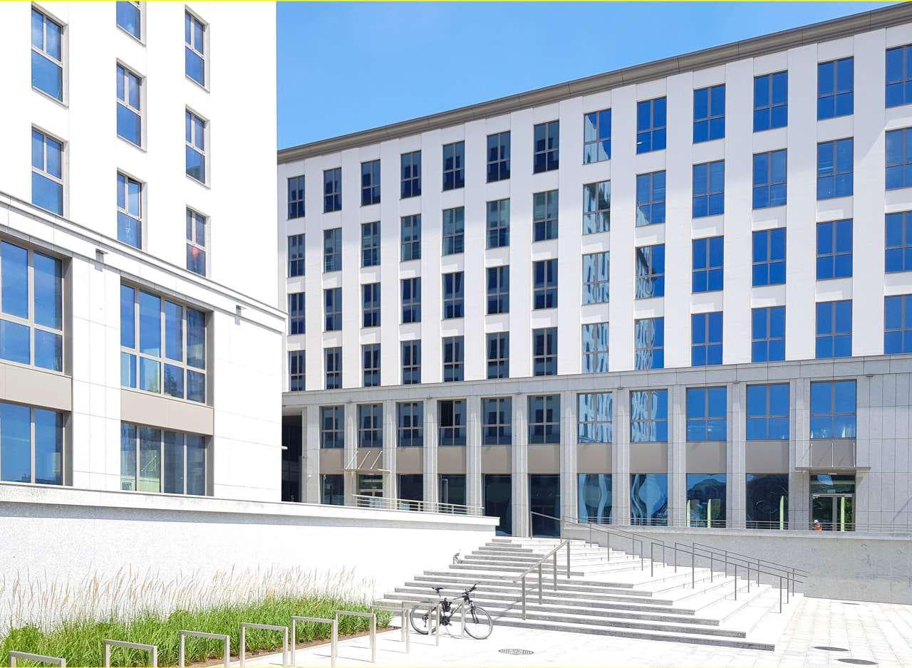 Unity Square One