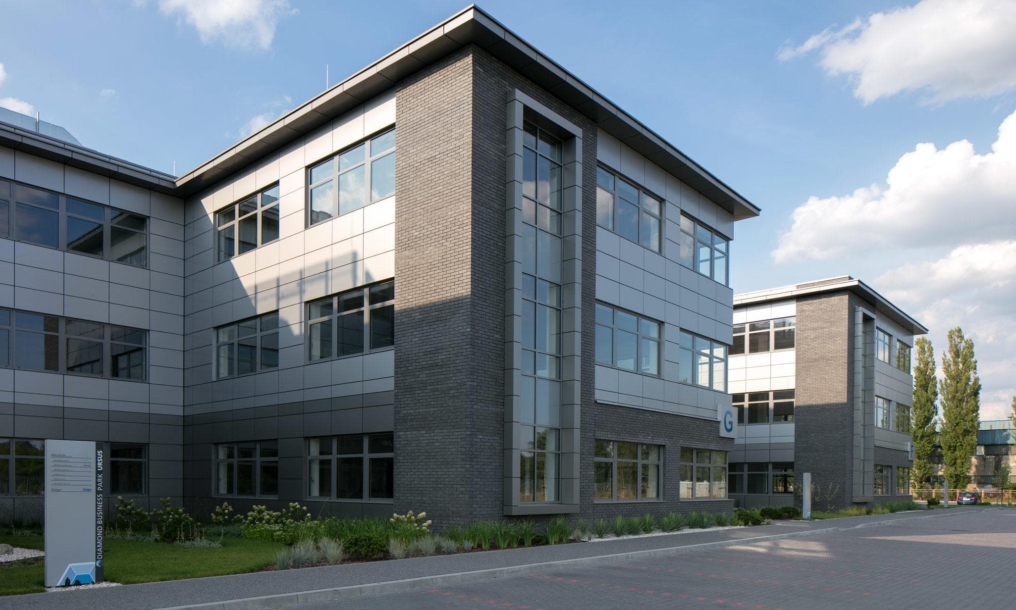 Diamond Business Park Ursus - Budynek J