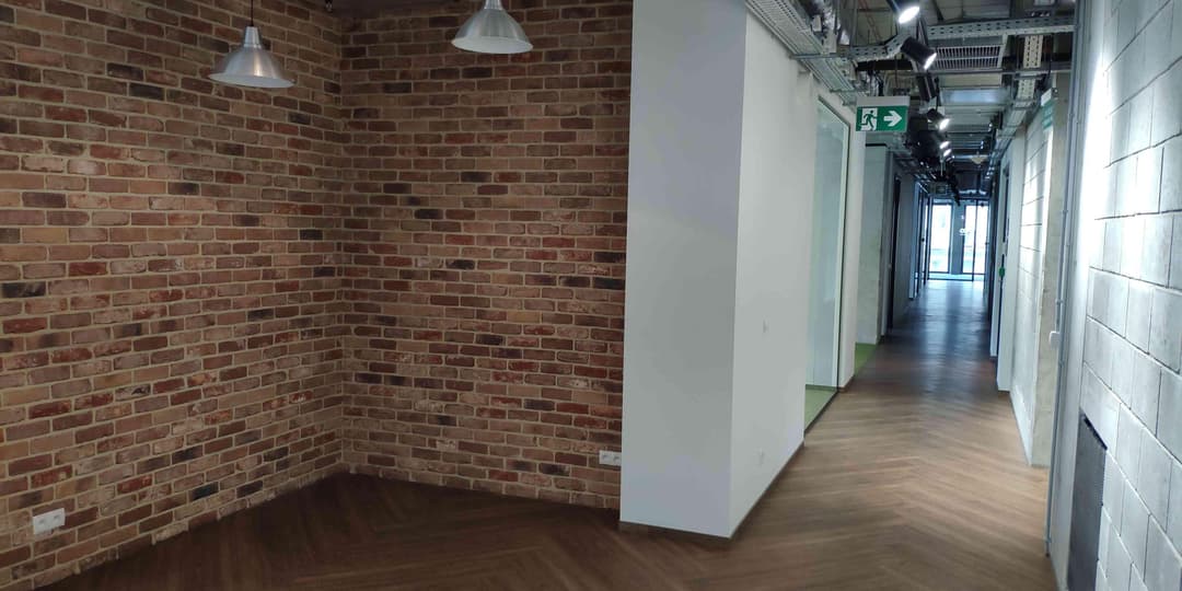 Hala Koszyki – Koszykowa 63