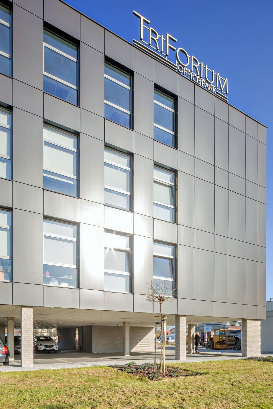 Triforium Office Park