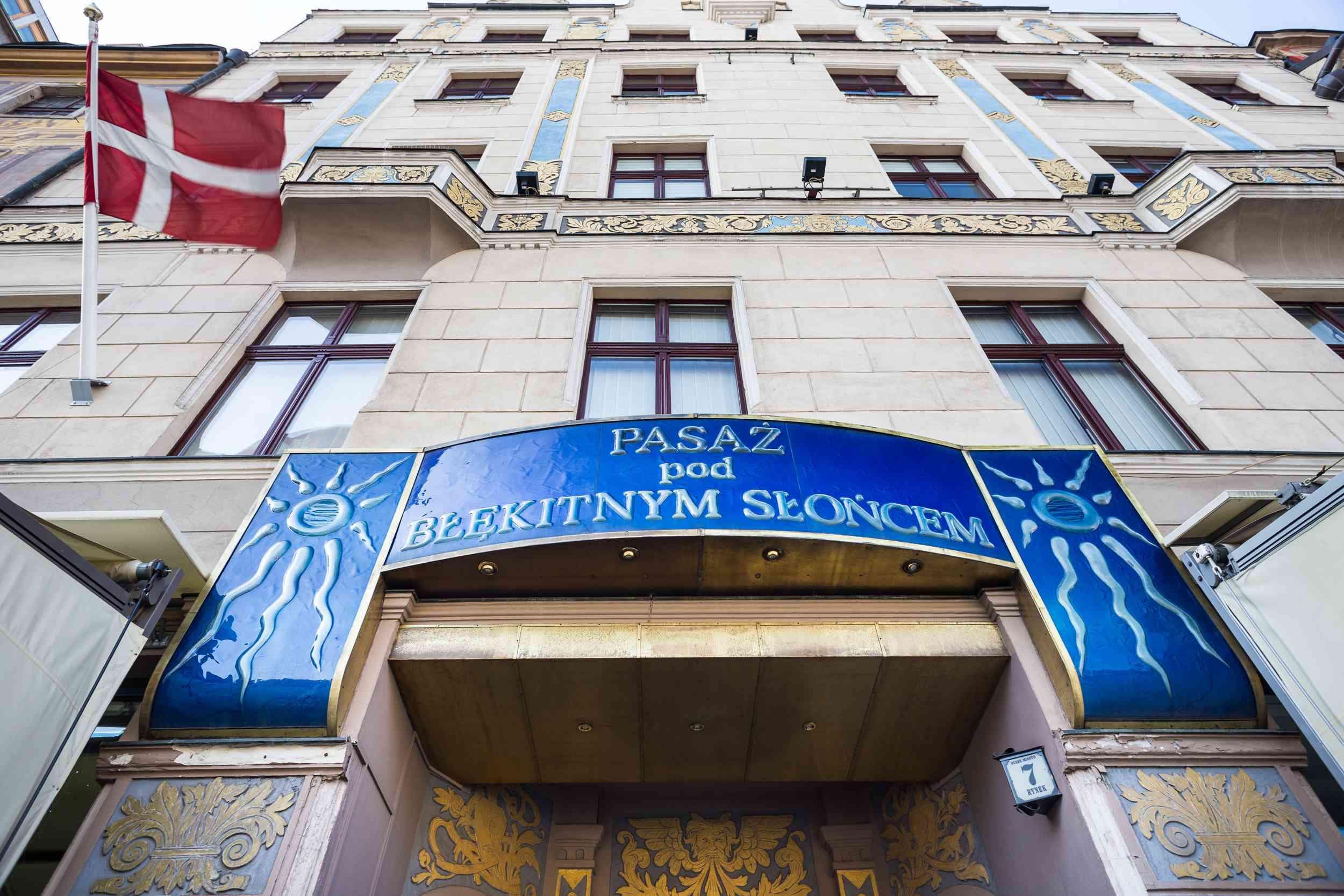 Pasaż pod Błękitnym Słońcem