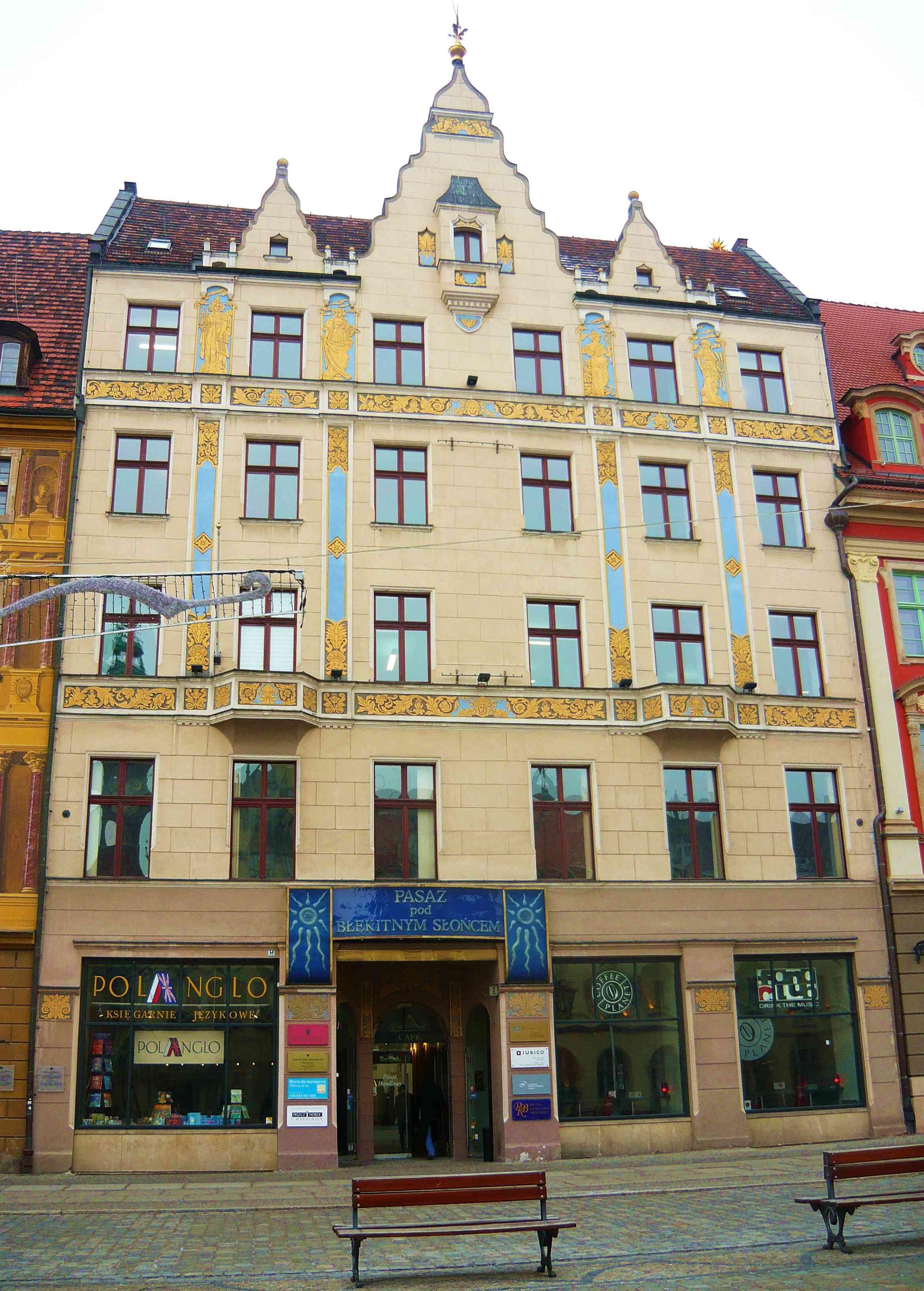 Pasaż pod Błękitnym Słońcem