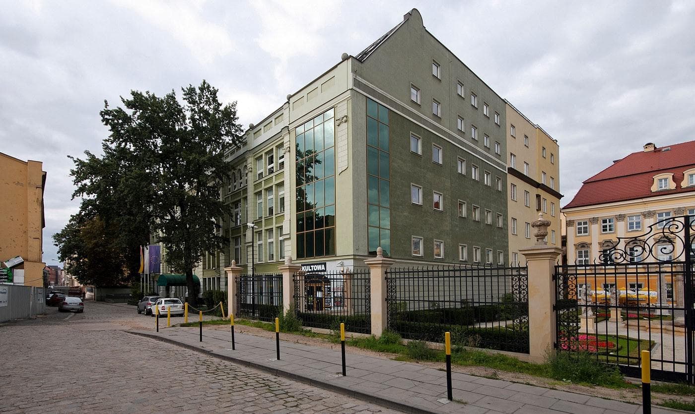 Pod Złotym Dębem