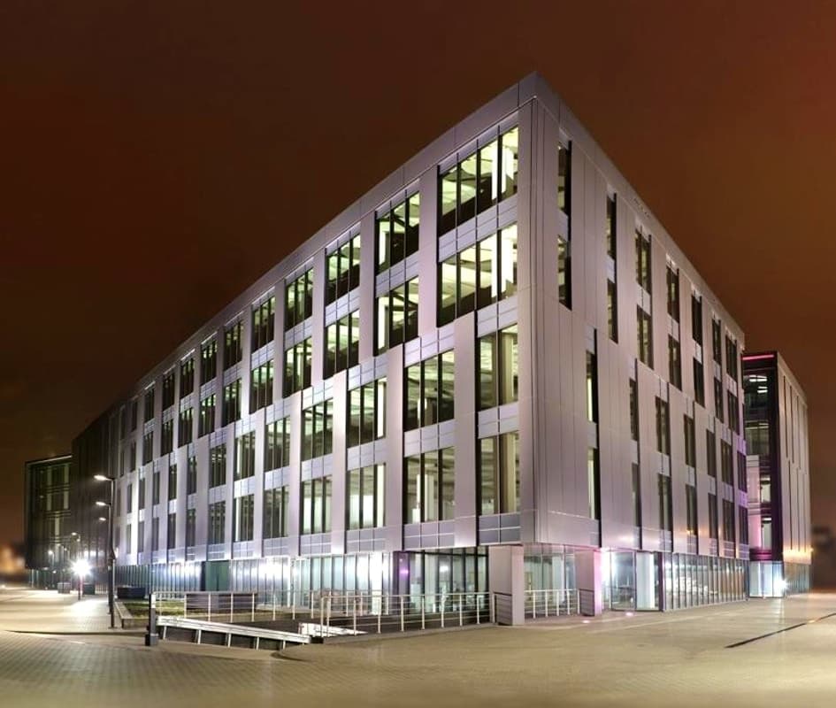 Skalar Office Center