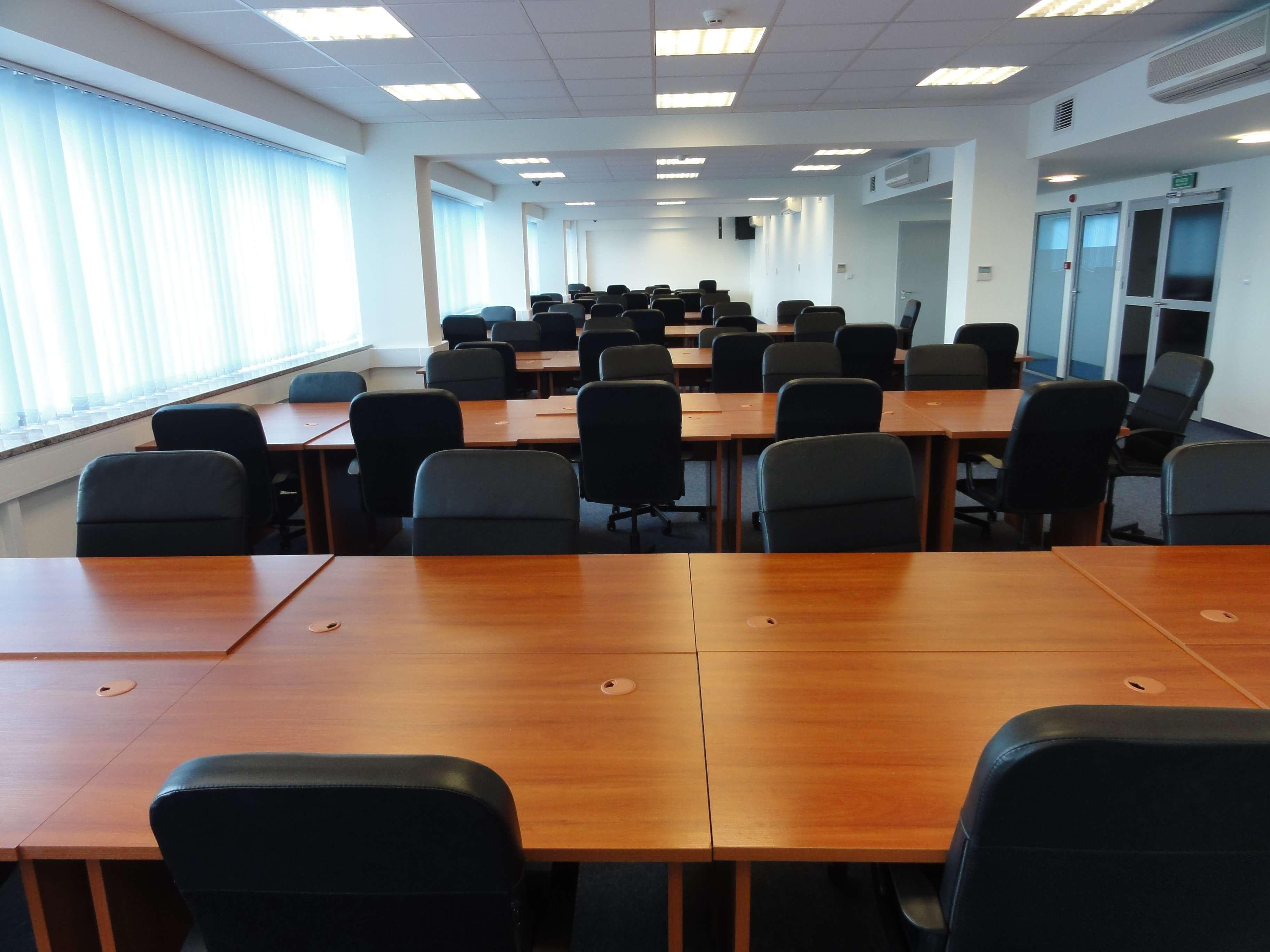 Business House Żeligowskiego - Budynek C