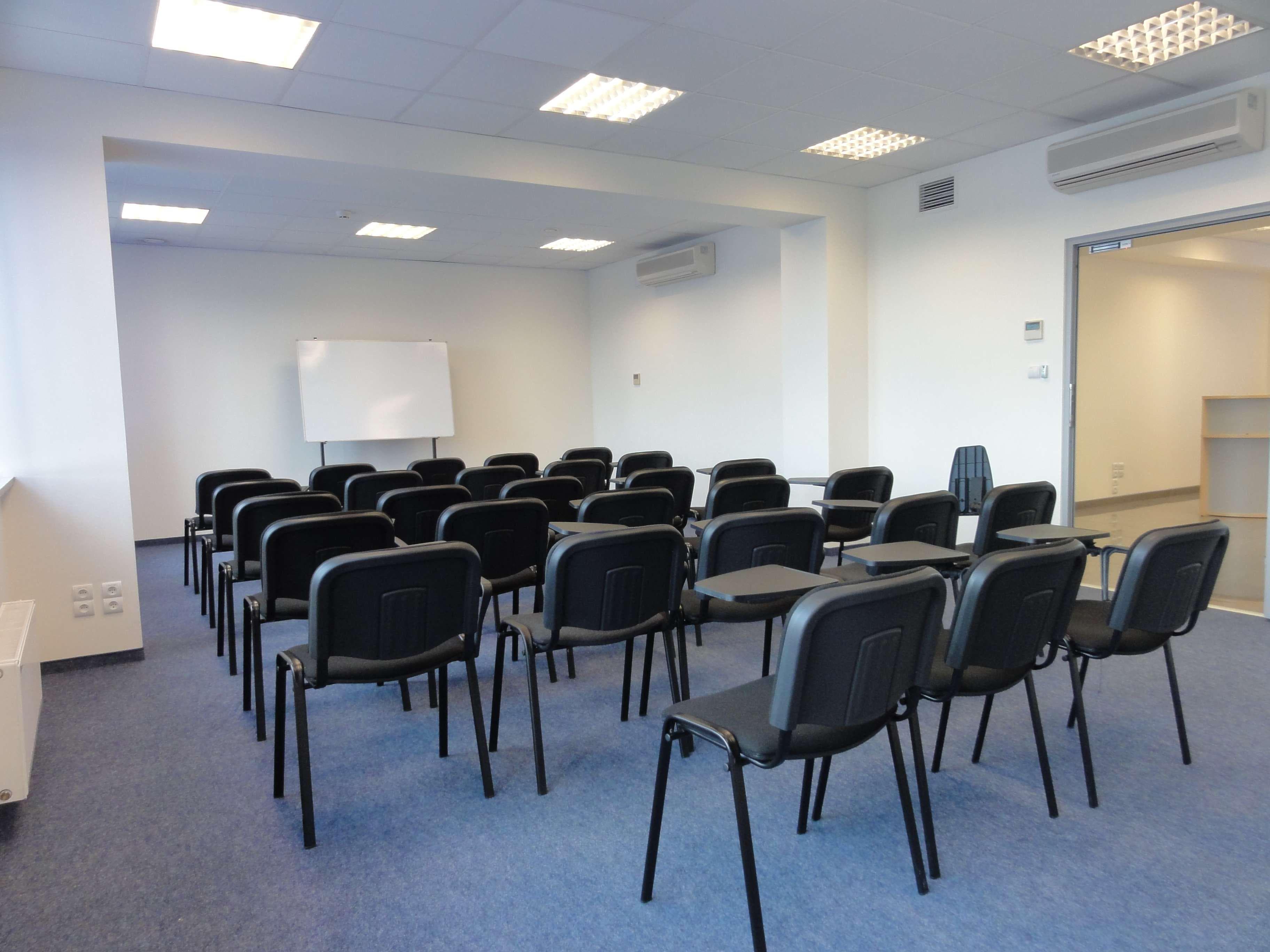 Business House Żeligowskiego - Budynek C