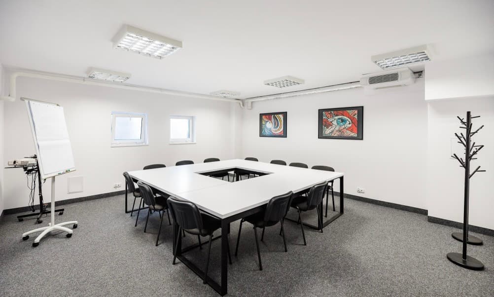 G132 Office