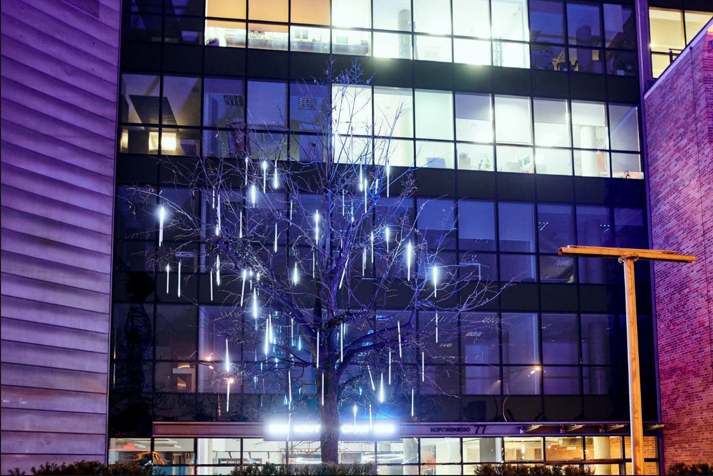 Centrum Biznesu Kopcińskiego 77