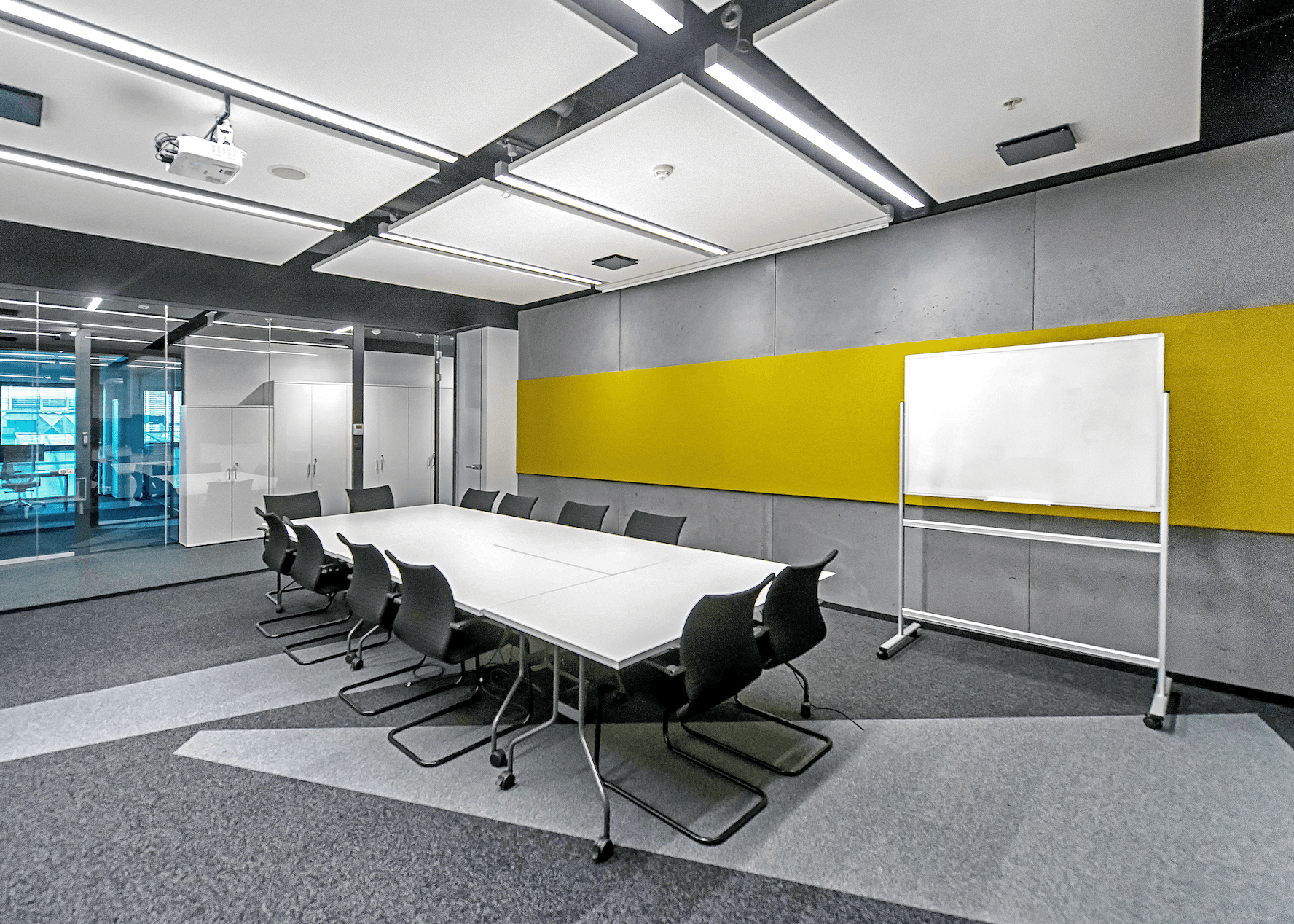 Promenada Business Center