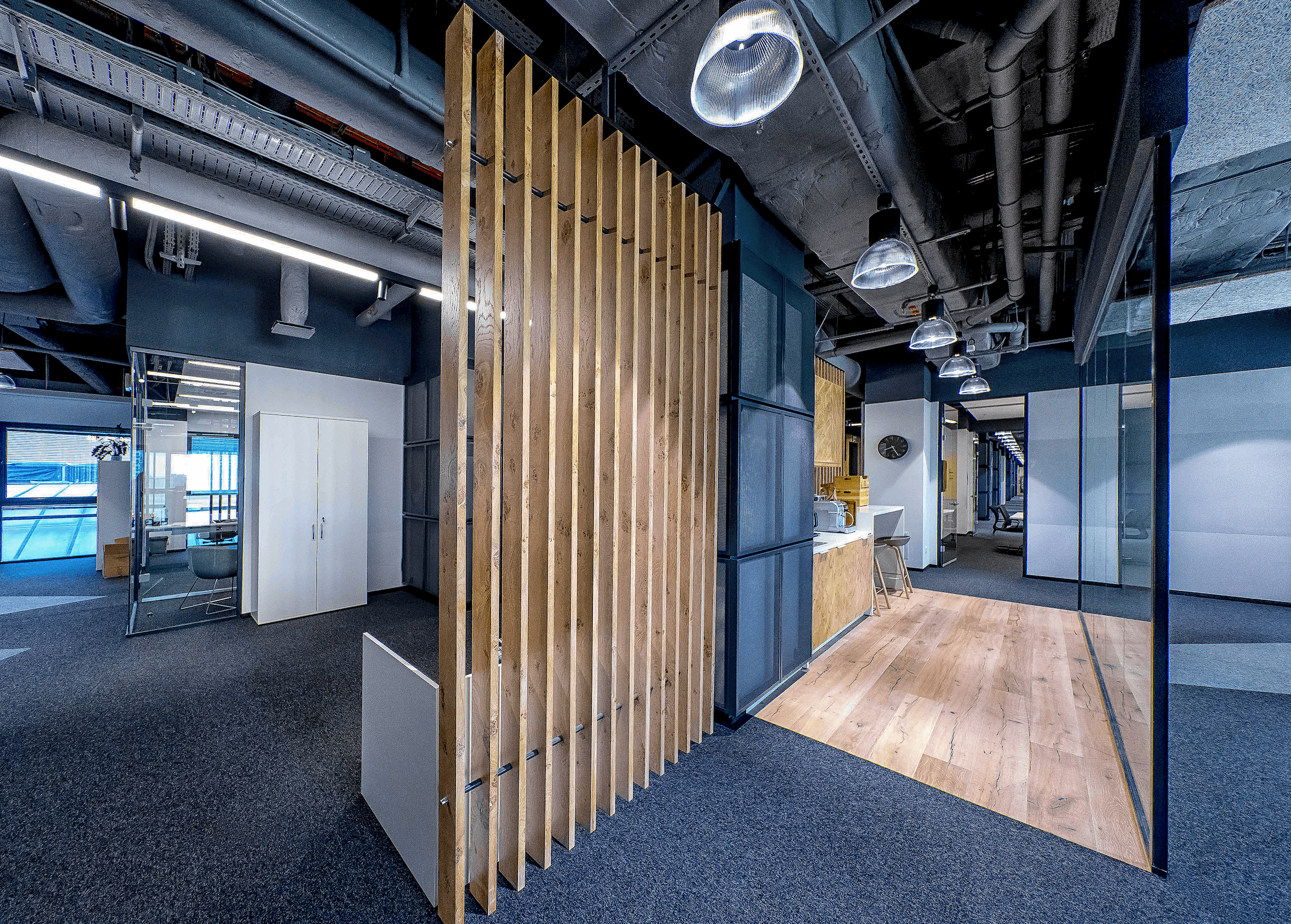 Promenada Business Center