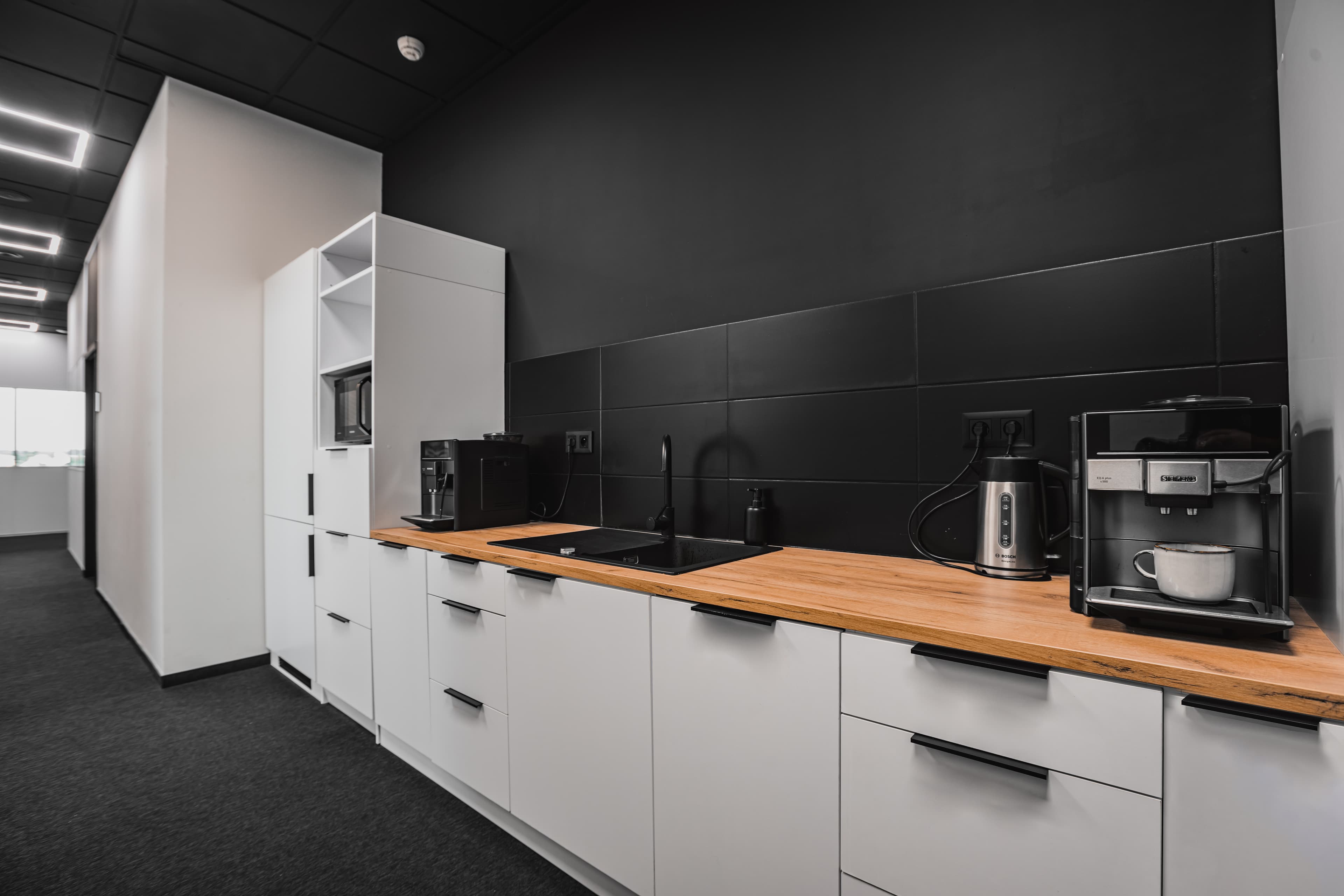 CH61 Office