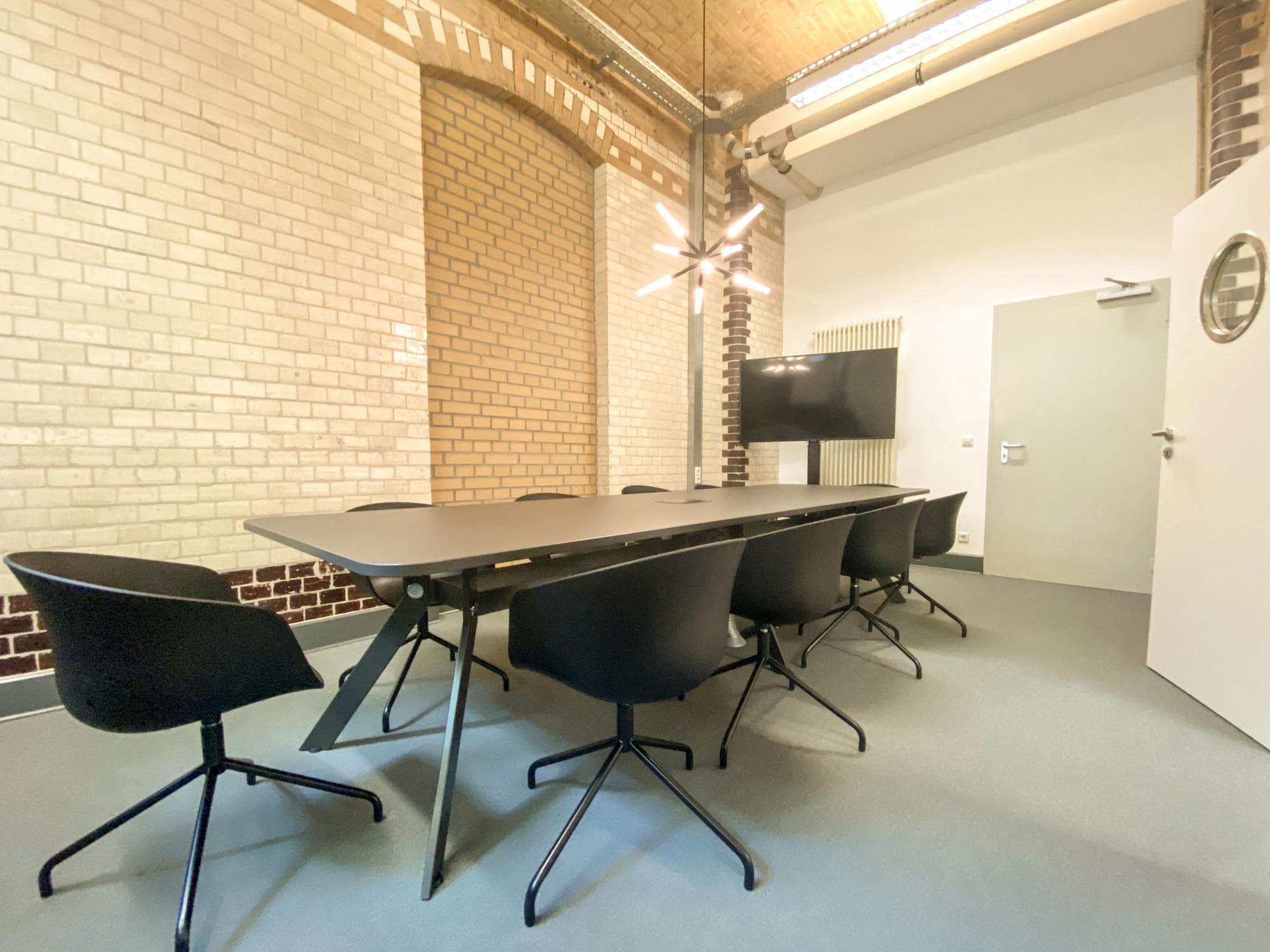 Scaling Spaces Comeniushof