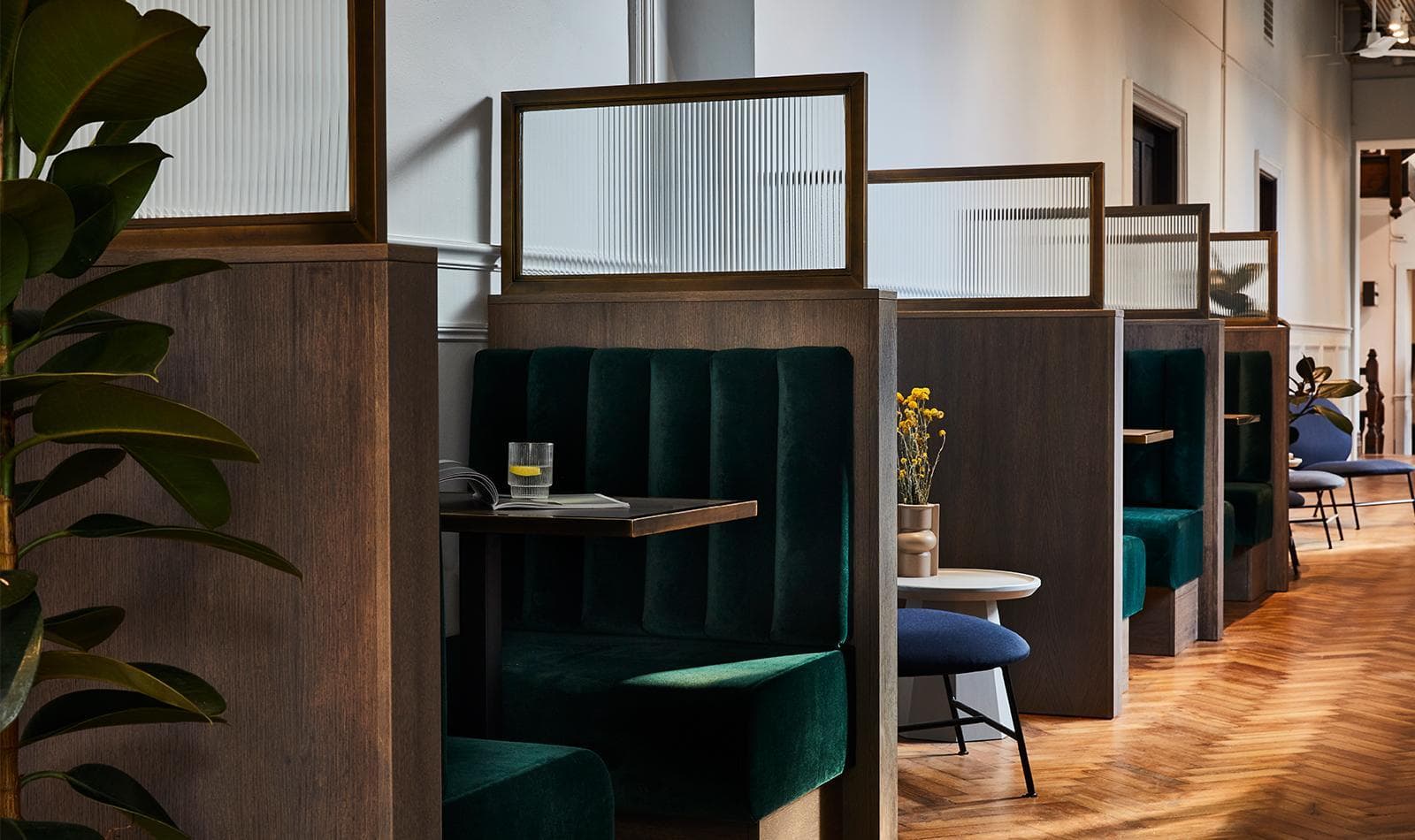 Fora Melcombe Place