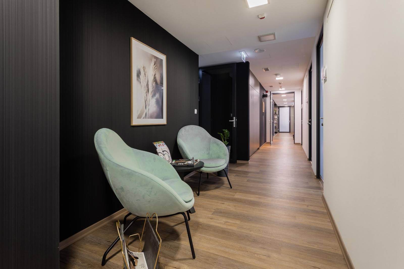 OmniOffice - Carpathia Office House